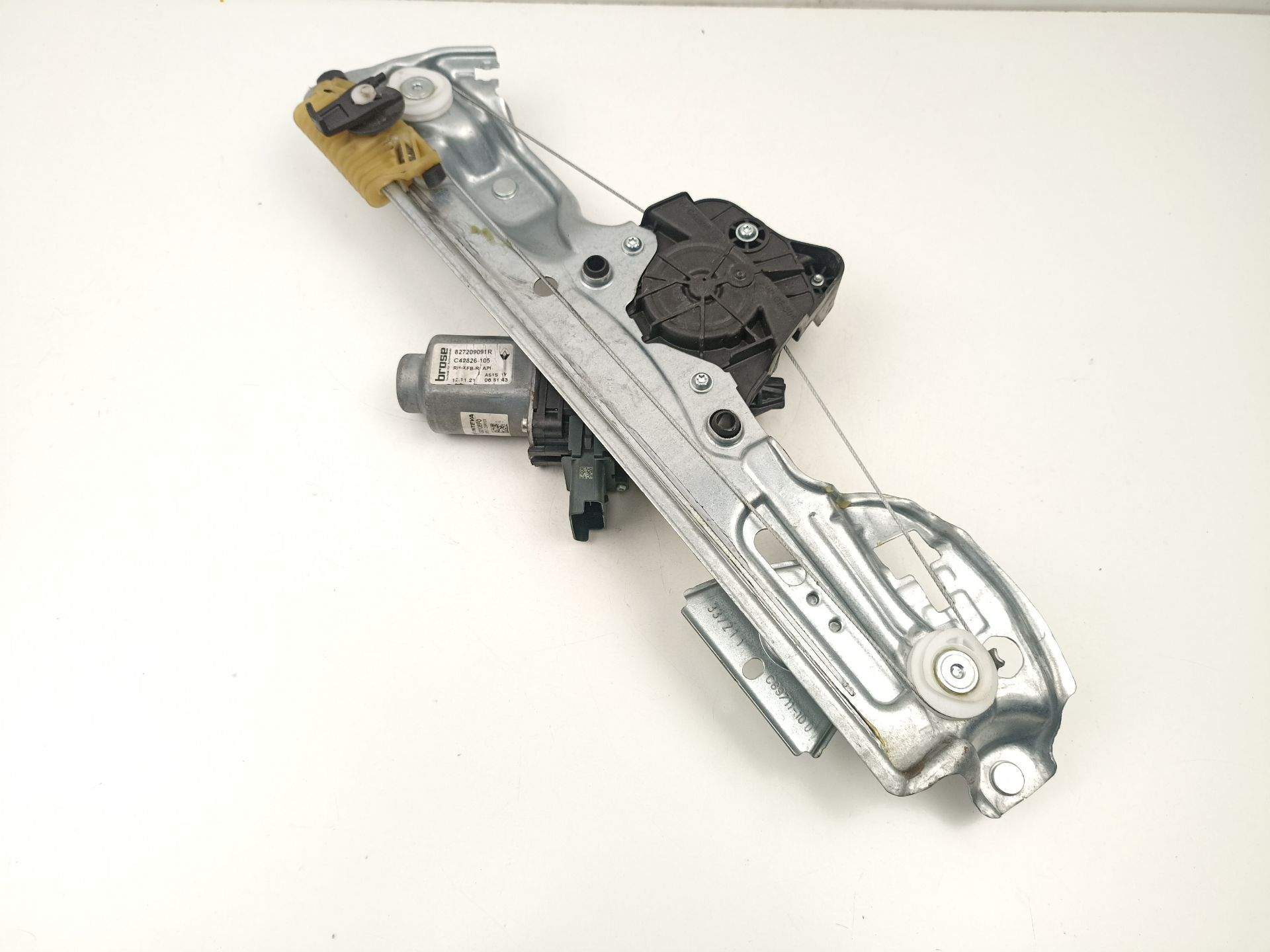 ELEVALUNAS TRASERO DERECHO RENAULT MEGANE IV Hatchback (B9A/M/N_) 827209091R / C42826105 827209091RC42826105