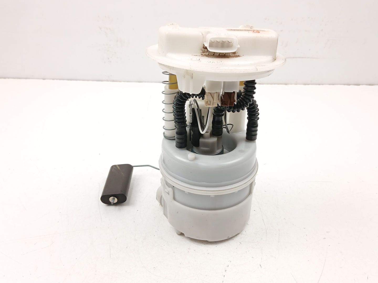 BOMBA COMBUSTIBLE AFORADOR RENAULT CAPTUR I (J5_, H5_) 172021485R 172021485R - Vista 3