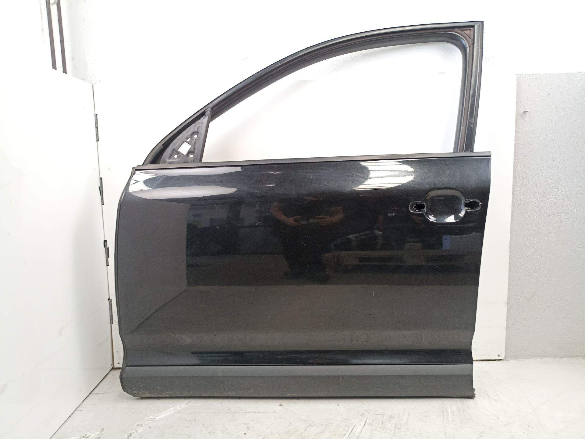 PUERTA DELANTERA IZQUIERDA VOLKSWAGEN TOUAREG (7LA, 7L6, 7L7) 7L0831055L 7L0831055L - Vista 3