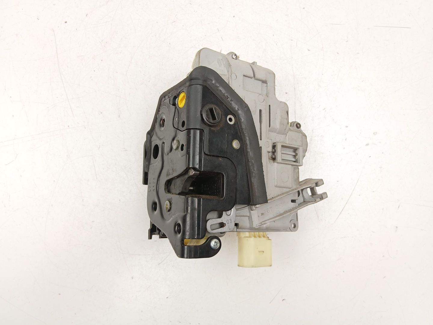 CERRADURA PUERTA TRASERA IZQUIERDA VOLKSWAGEN PASSAT B6 Variant (3C5) 3C4839015A 3C4839015A - Vista 2