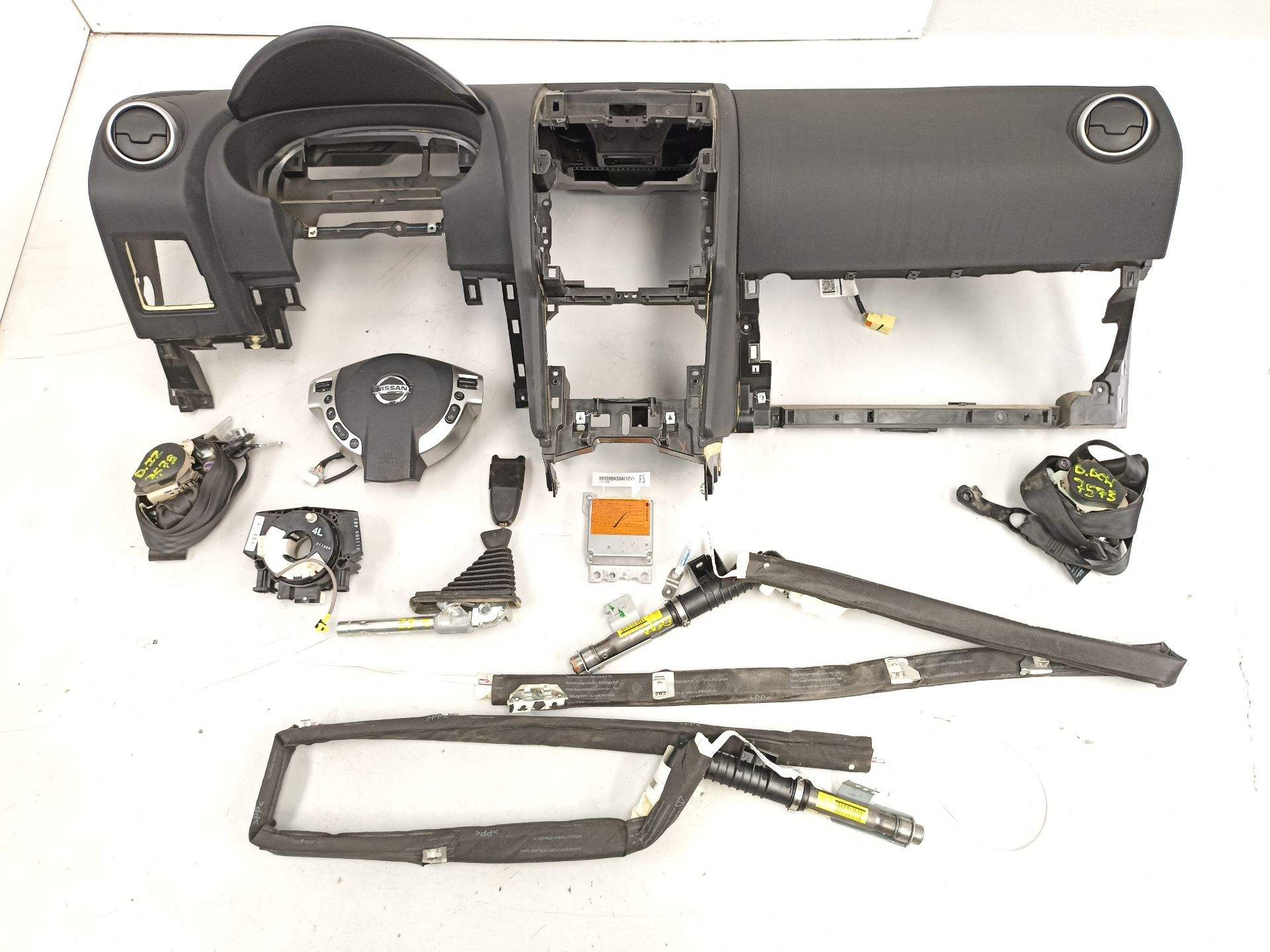 AIRBAG JUEGO COMPLETO NISSAN QASHQAI (J10) 68030JD90A / 98510BR26D / 98820BK50A 68030JD90A98510BR26D98820BK50A