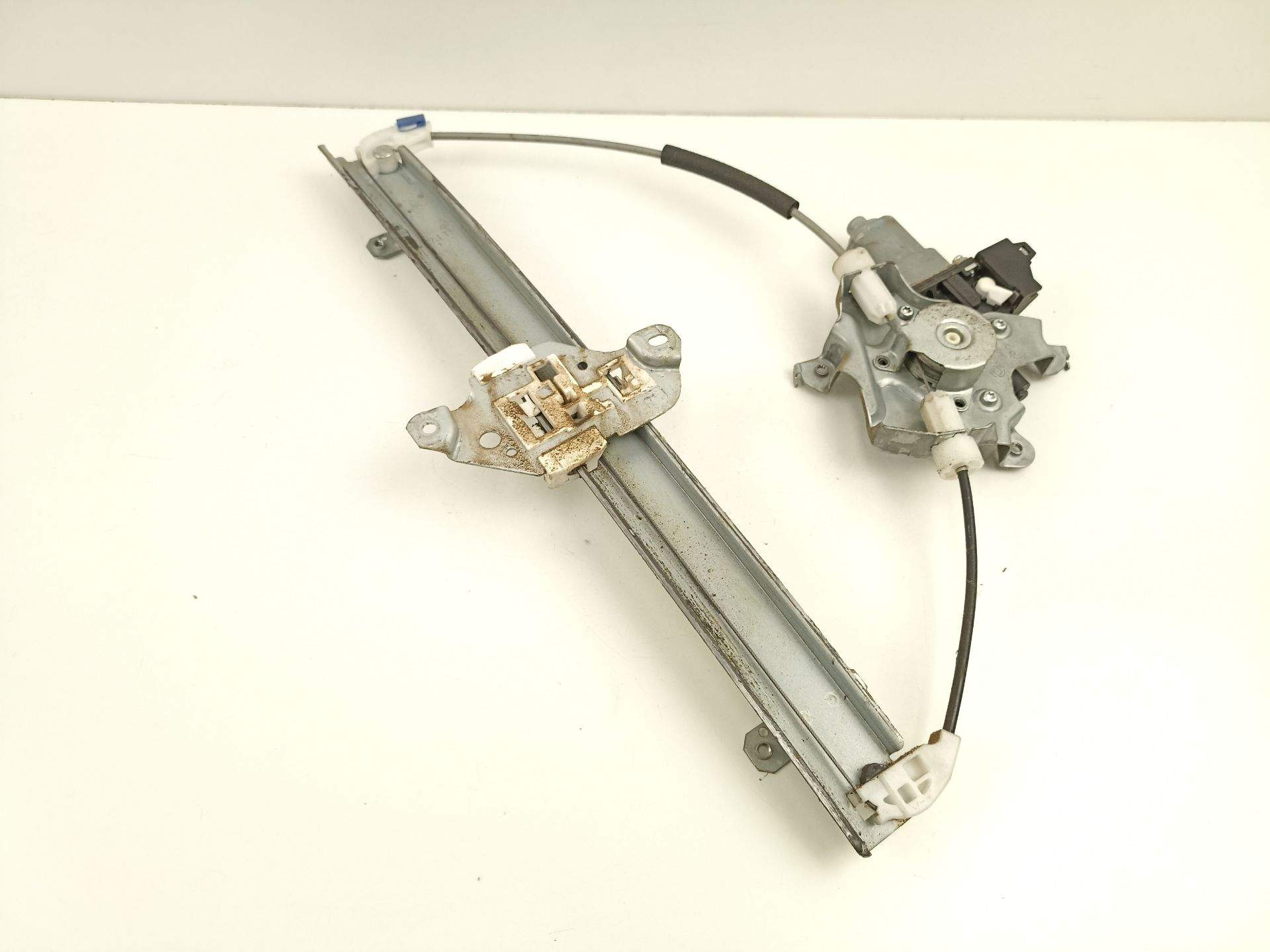 ELEVALUNAS DELANTERO DERECHO NISSAN JUKE (F15) 807201KA0A 807201KA0A