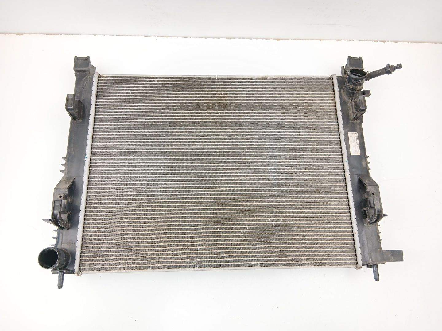 RADIADOR MOTOR GASOLINA RENAULT CAPTUR I (J5_, H5_) 214107326R / 21410B680A 214107326R21410B680A - Vista 2