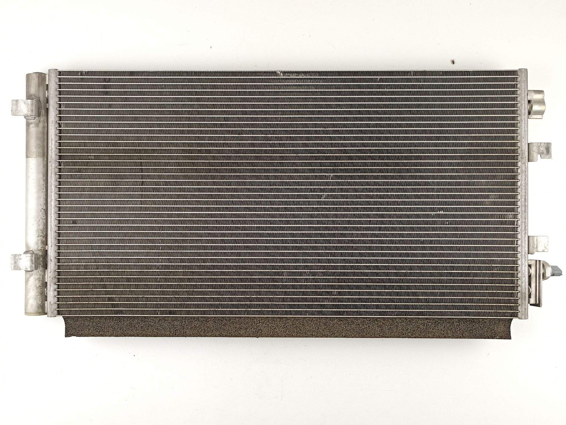 RADIADOR AIRE ACONDICIONADO RENAULT MEGANE III Hatchback (BZ0/1_, B3_) 921000294R / CA2056 / M154612 921000294RCA2056M154612