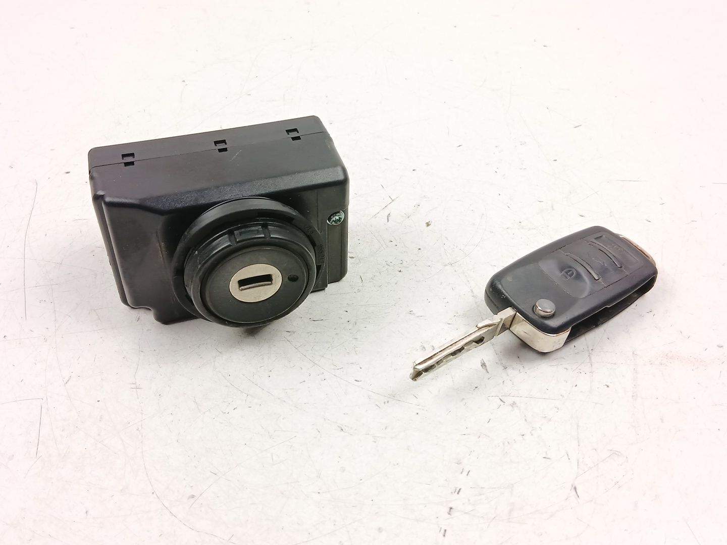 CONMUTADOR DE ARRANQUE VOLKSWAGEN TOUAREG (7LA, 7L6, 7L7) 3D0905865C 3D0905865C