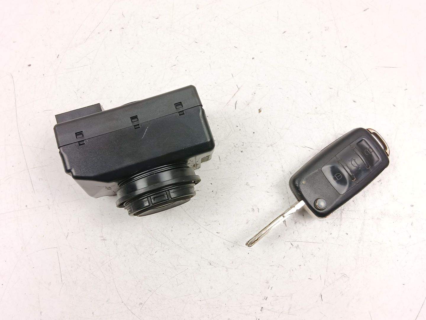 CONMUTADOR DE ARRANQUE VOLKSWAGEN TOUAREG (7LA, 7L6, 7L7) 3D0905865C 3D0905865C - Vista 2