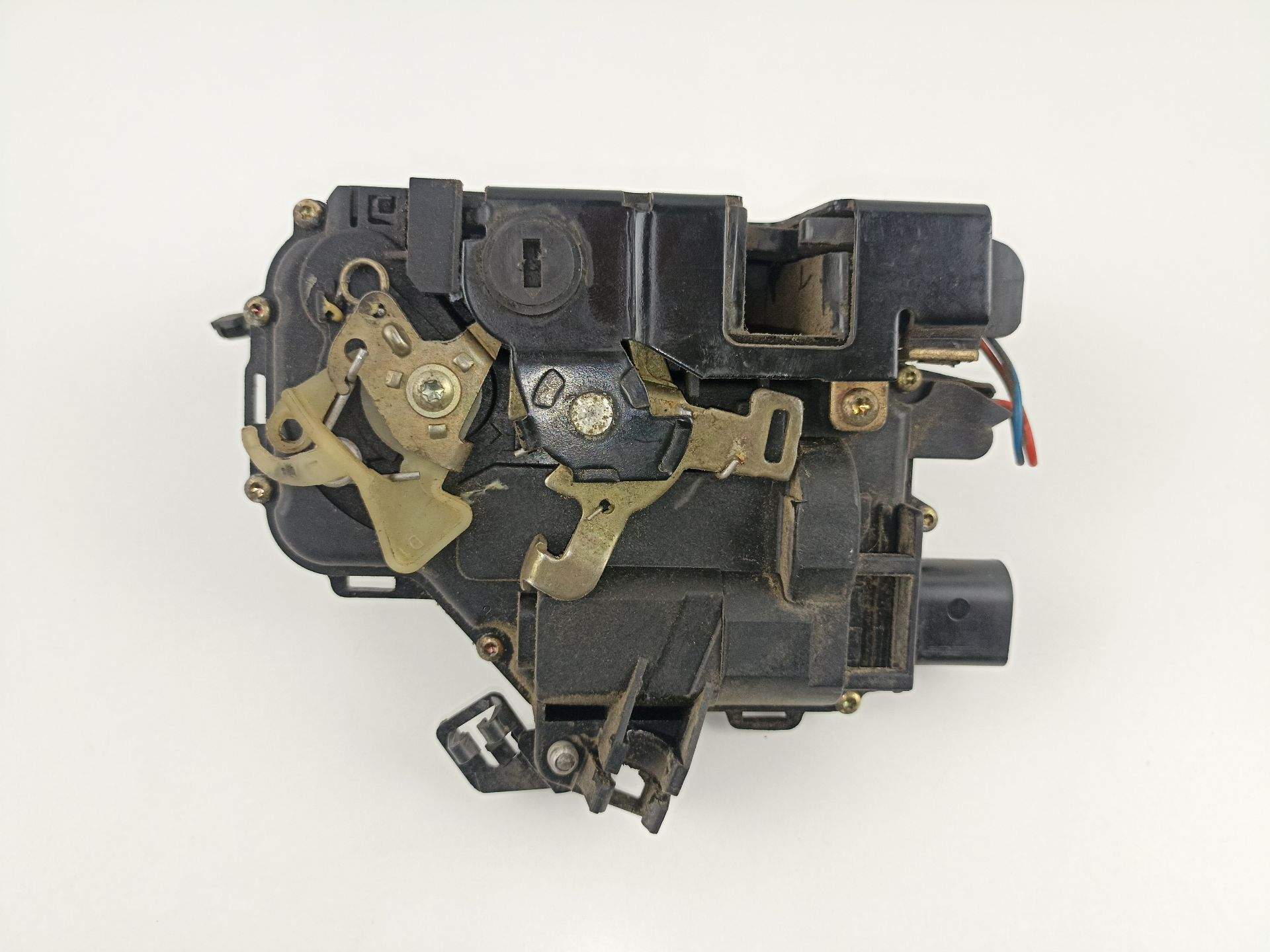 CERRADURA PUERTA TRASERA DERECHA SEAT LEON (1M1) 3B4839016A 3B4839016A - Vista 3