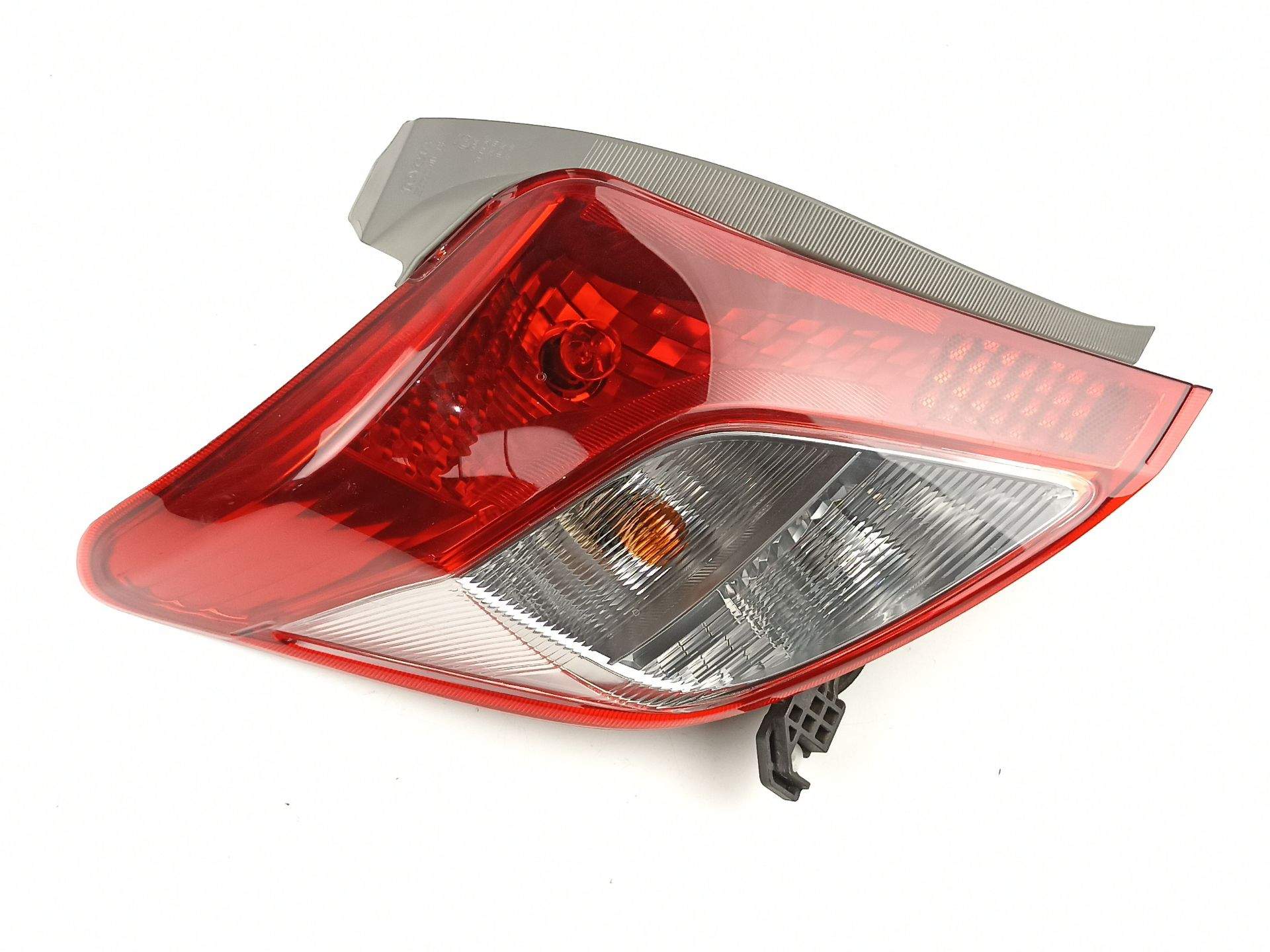 PILOTO TRASERO IZQUIERDO TOYOTA YARIS (_P13_) 815610D370 815610D370 - Vista 2