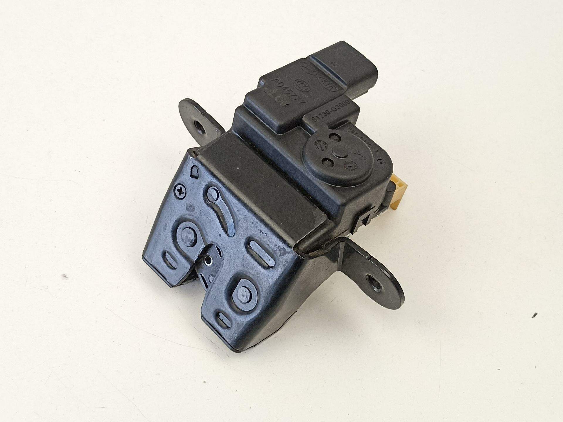 CERRADURA MALETERO / PORTON HYUNDAI i30 Station Wagon (PDE) 81230G3000 81230G3000