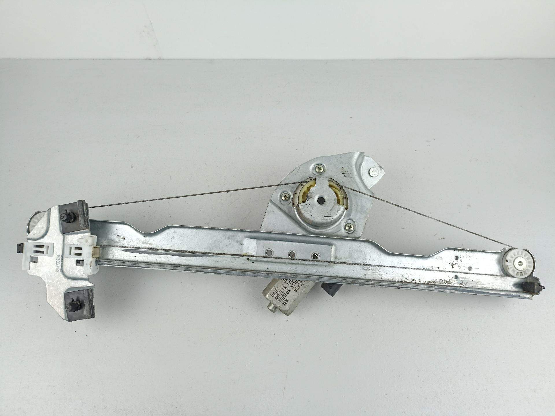 ELEVALUNAS DELANTERO DERECHO DACIA Sandero 8200733828 8200733828 - Vista 2