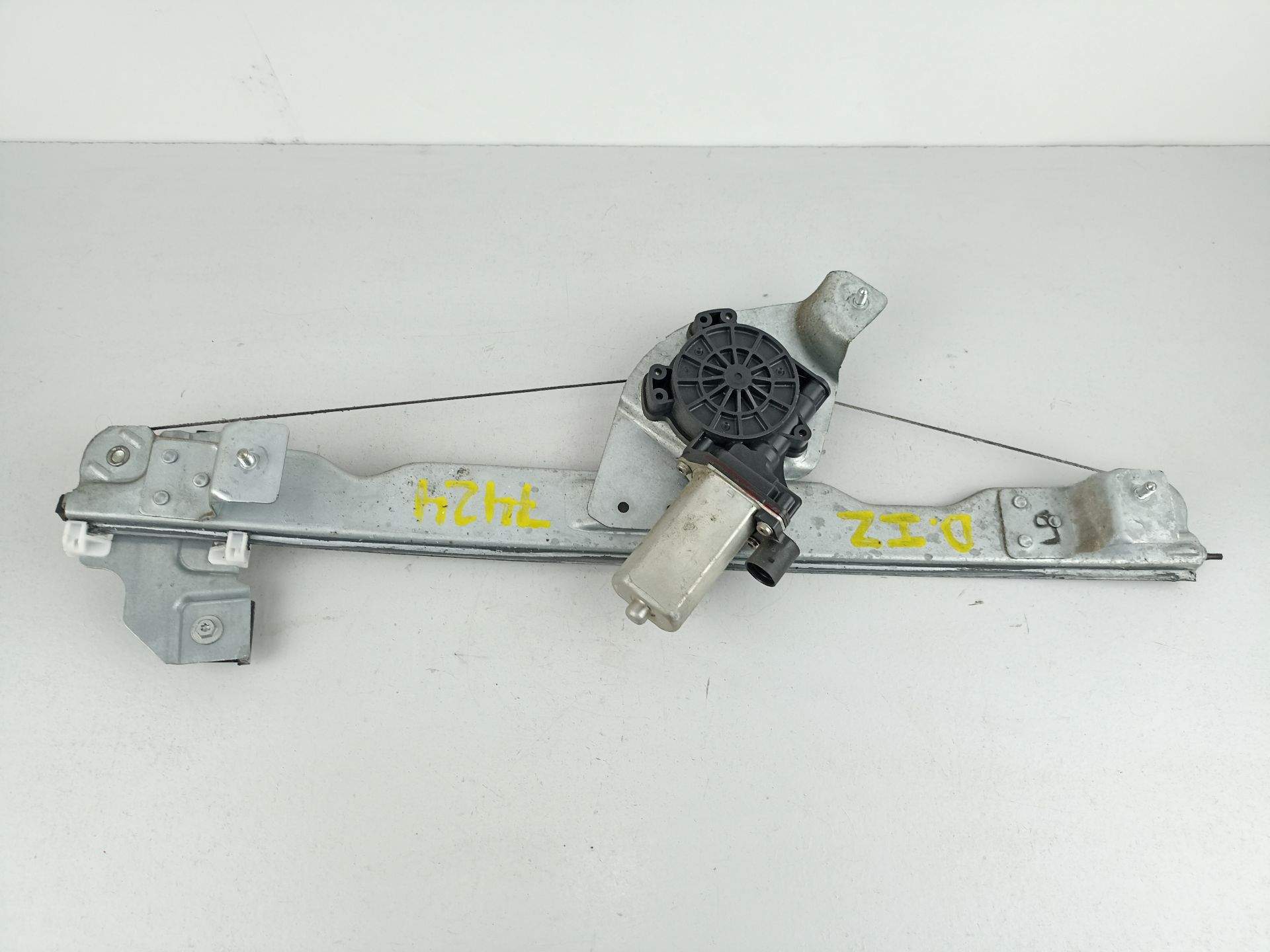 ELEVALUNAS DELANTERO IZQUIERDO DACIA Sandero 8200733829 8200733829