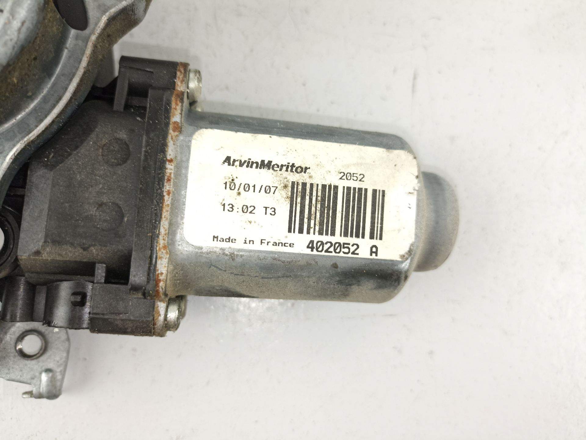 ELEVALUNAS TRASERO DERECHO NISSAN QASHQAI (J10) 82700JD400 / 402052A 82700JD400402052A - Vista 3