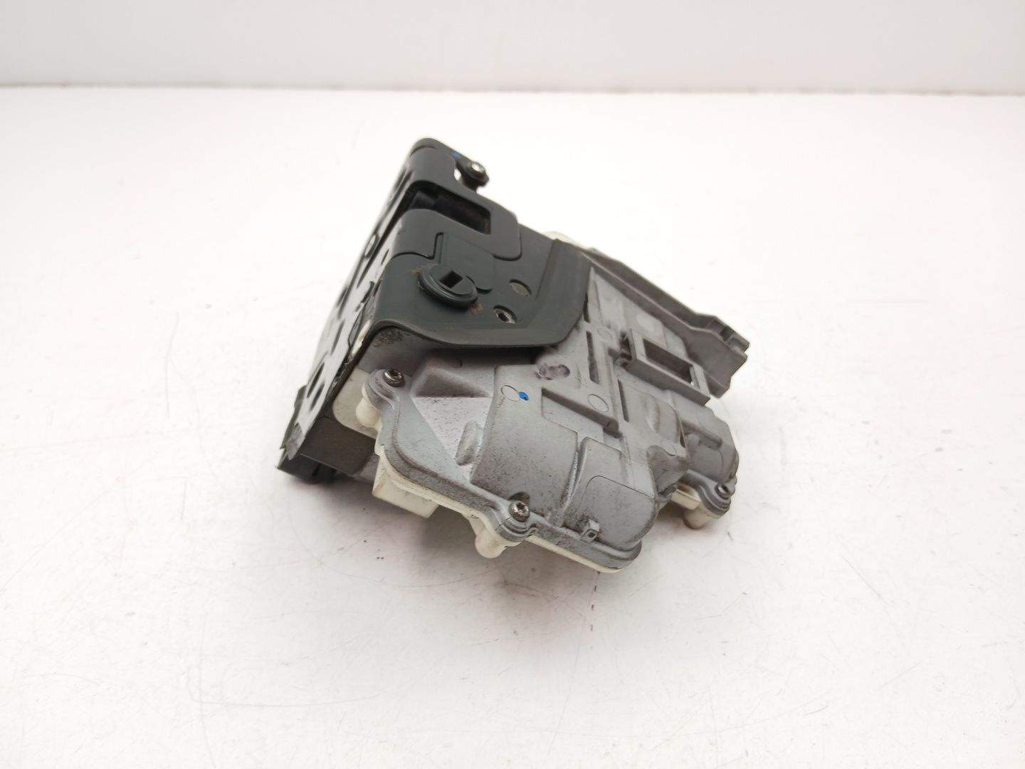 CERRADURA PUERTA TRASERA DERECHA SKODA SUPERB II (3T4) 3C4839016A 3C4839016A - Vista 3