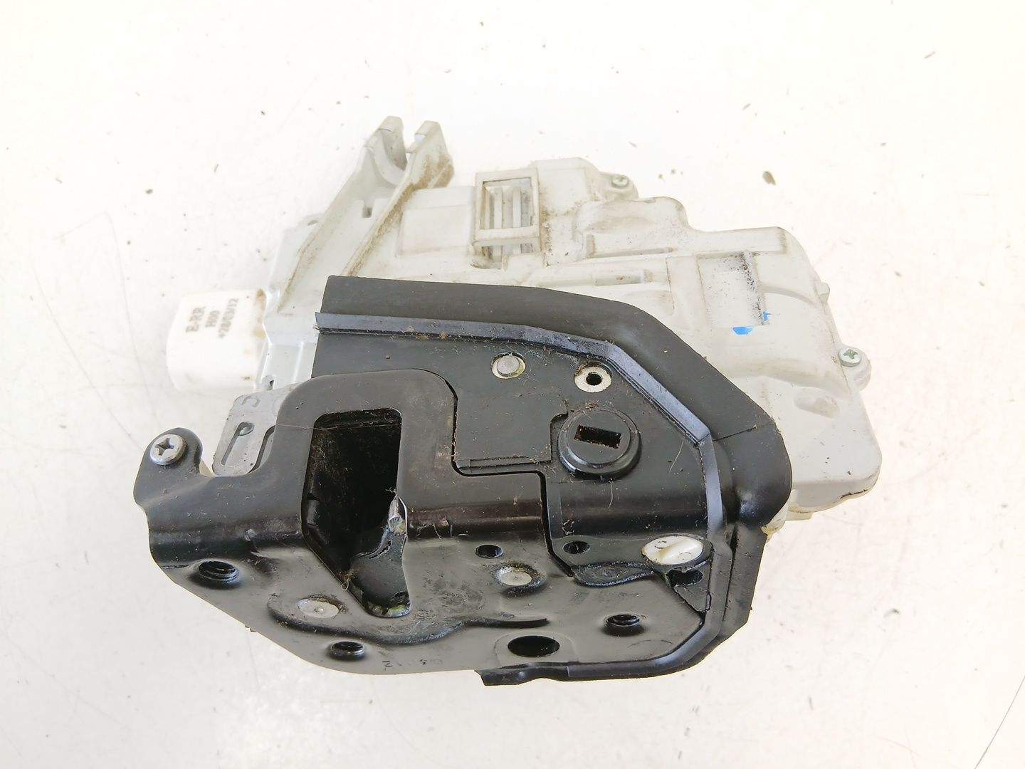 CERRADURA PUERTA TRASERA DERECHA SEAT EXEO ST (3R5) 8E0839016AA 8E0839016AA - Vista 2