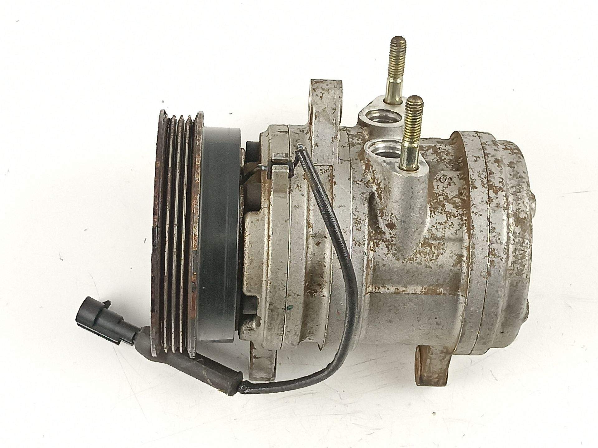 COMPRESOR AIRE ACONDICIONADO TATA INDICA YJUA0264 / F500JNYCA03 / FD46XG YJUA0264F500JNYCA03FD46XG