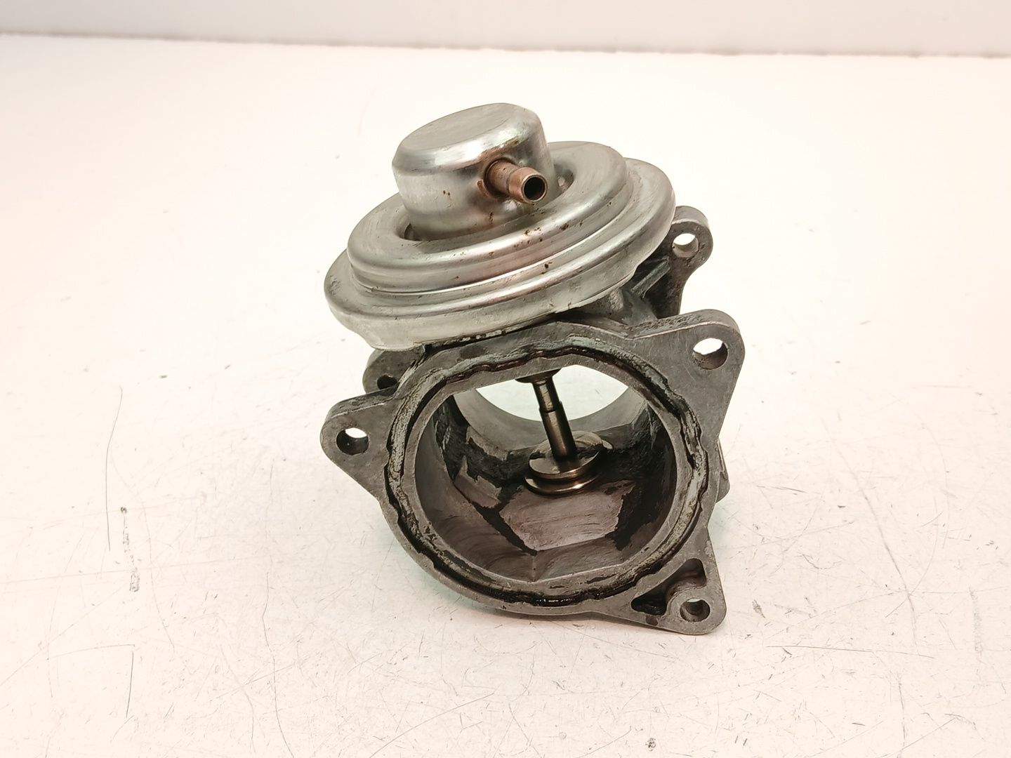 VALVULA EGR SKODA SUPERB II (3T4) 038129637D / 038131501AN 038129637D038131501AN - Vista 3