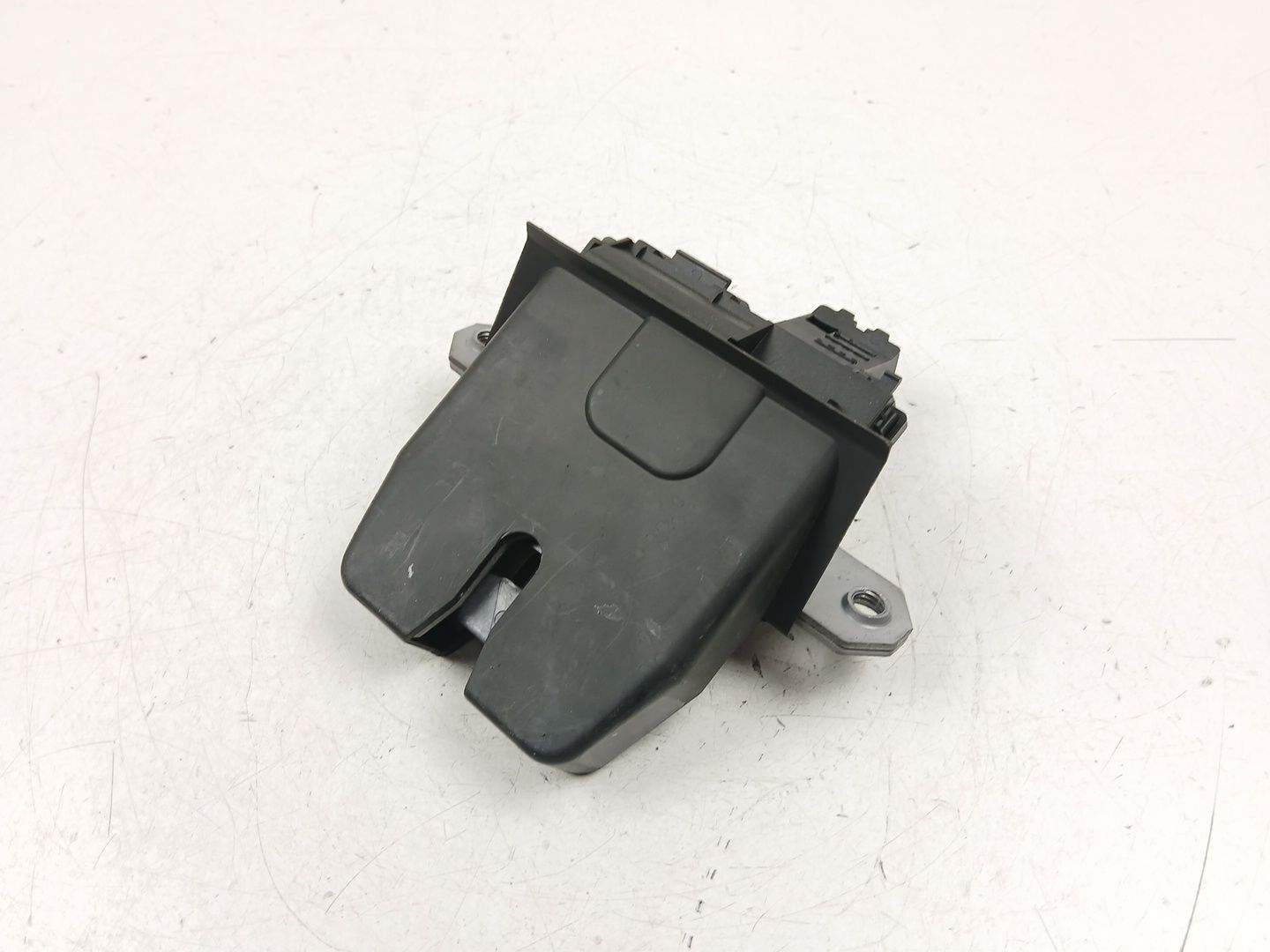 CERRADURA MALETERO / PORTON FORD FOCUS III 8M51R442A66DC 8M51R442A66DC
