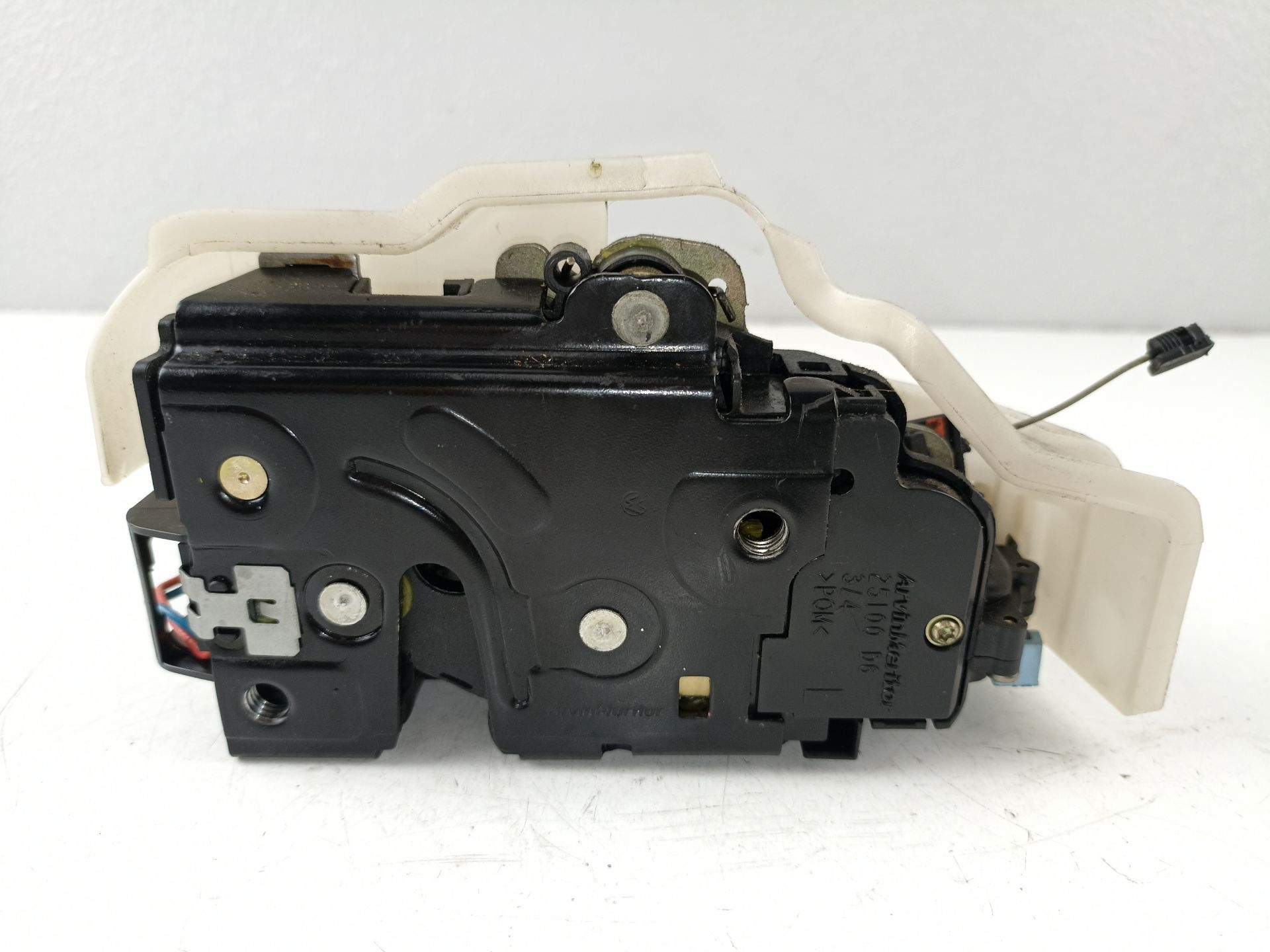CERRADURA PUERTA TRASERA IZQUIERDA VOLKSWAGEN GOLF V (1K1) 7L0839015 / 1K0839349 7L08390151K0839349 - Vista 2