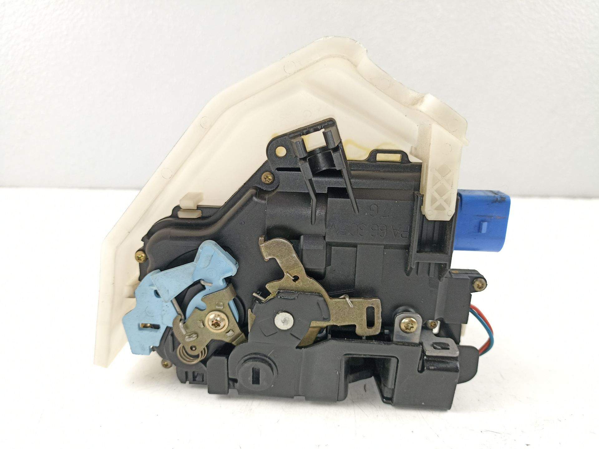 CERRADURA PUERTA TRASERA IZQUIERDA VOLKSWAGEN GOLF V (1K1) 7L0839015 / 1K0839349 7L08390151K0839349 - Vista 3