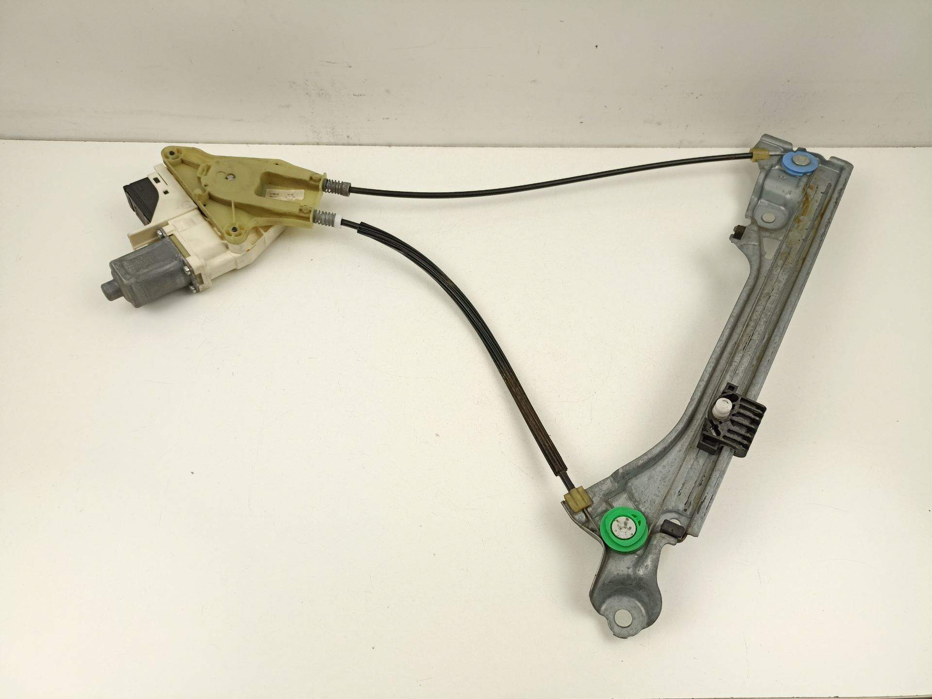 ELEVALUNAS TRASERO DERECHO RENAULT LAGUNA III (BT0/1) 827300001R 827300001R