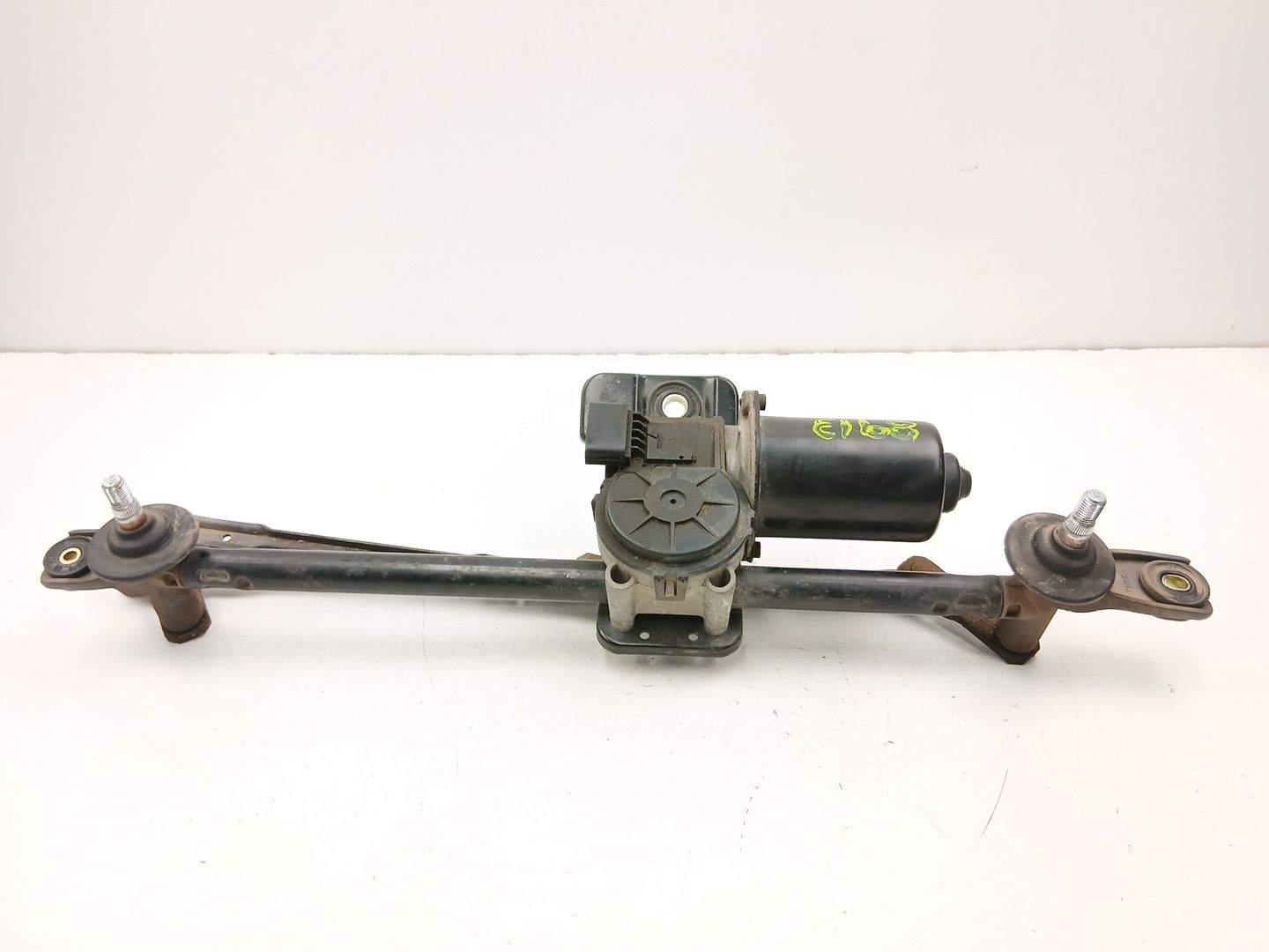 MOTOR LIMPIA DELANTERO KIA SPORTAGE II (JE_, KM_) 981101F000 981101F000 - Vista 3