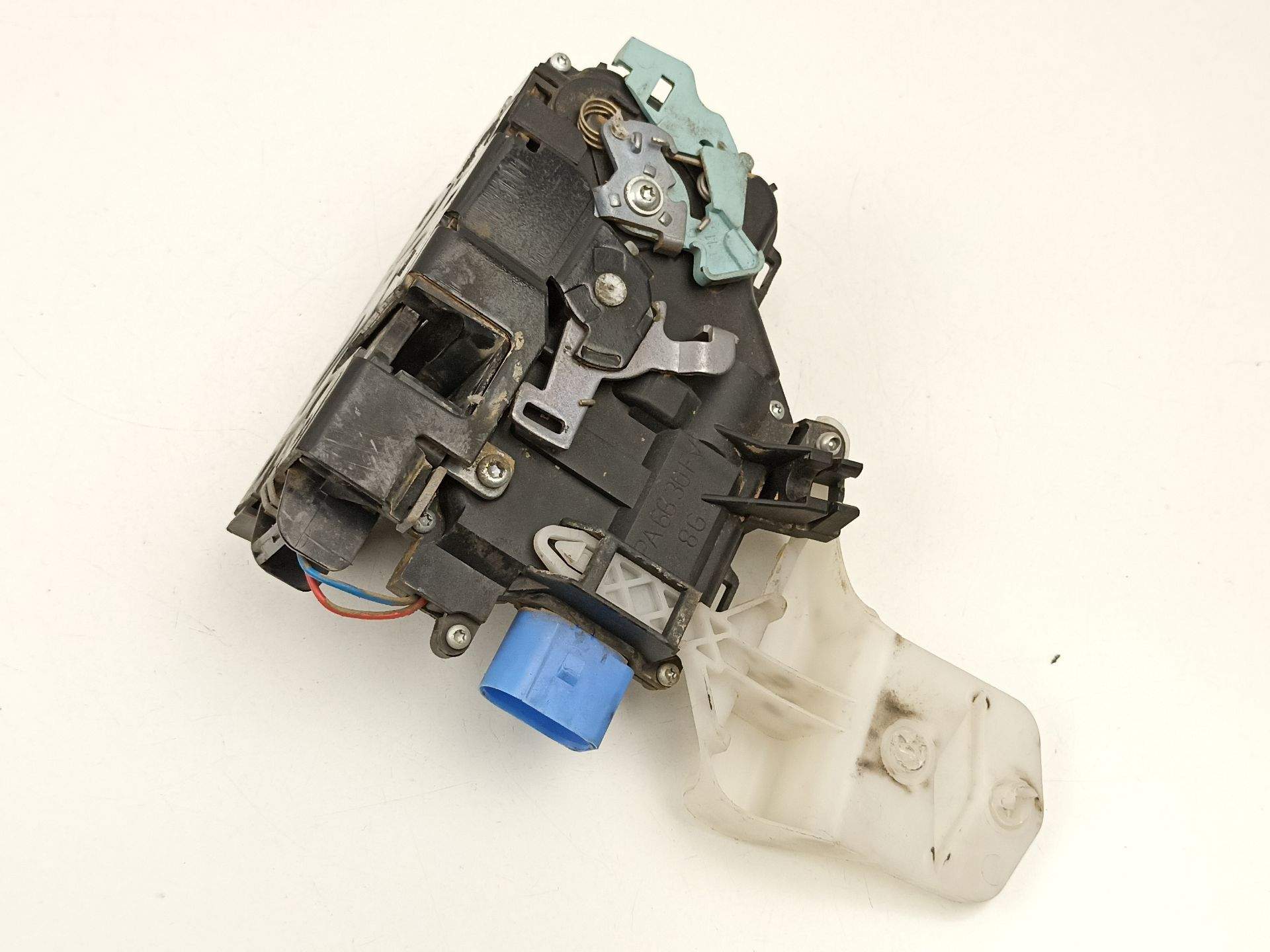 CERRADURA PUERTA DELANTERA IZQUIERDA VOLKSWAGEN CADDY III Furgoneta/monovolumen (2KA, 2KH, 2CA, 2CH) 3D1837015AP 3D1837015AP