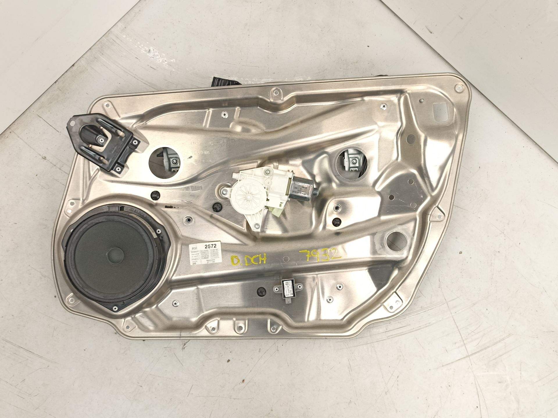 ELEVALUNAS DELANTERO DERECHO MERCEDES-BENZ CLASE C (W204) BERLINA A2047200679 / A2047202579 / A2127201679 A2047200679A2047202579A2127201679 - Vista 2