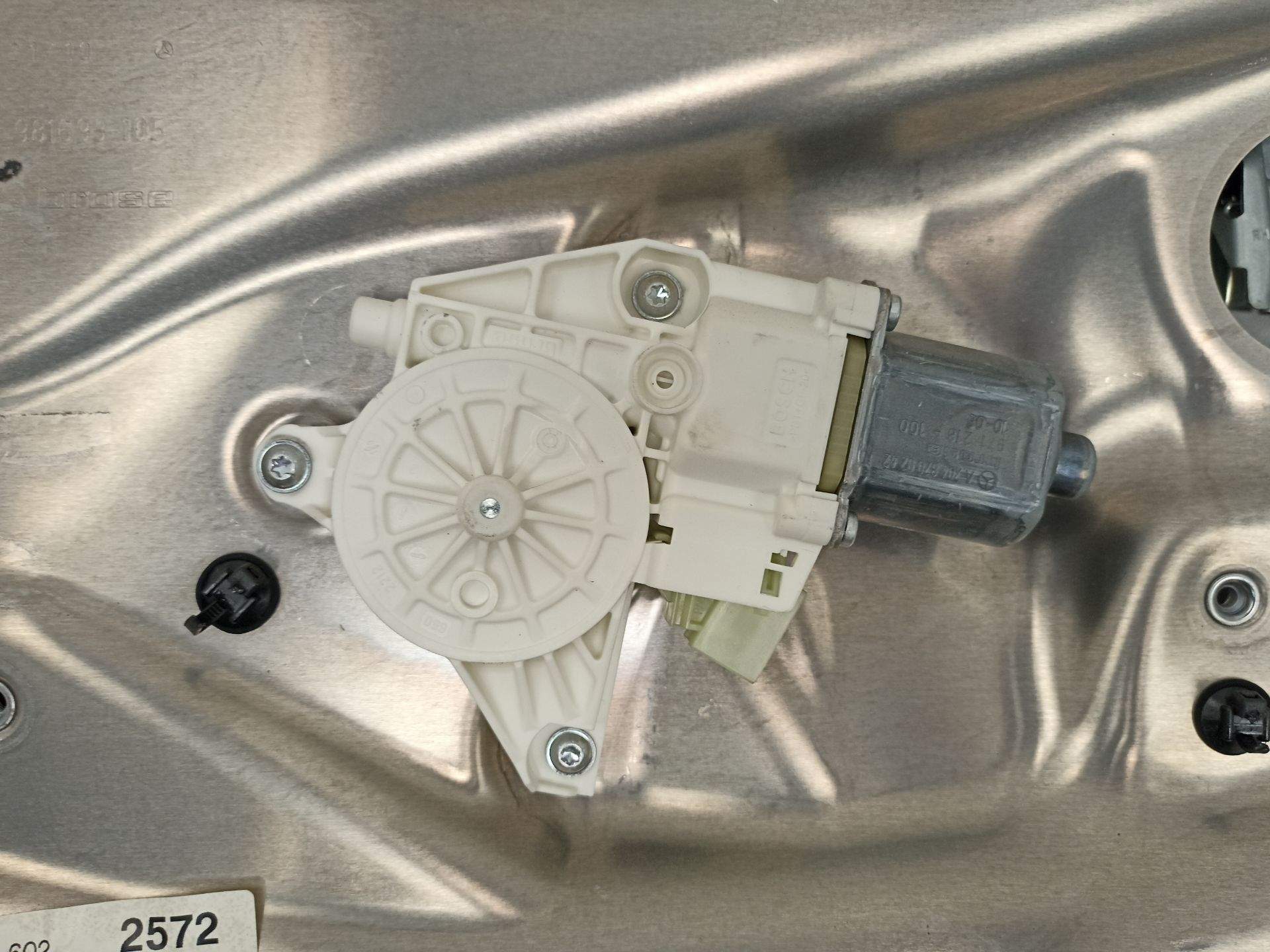 ELEVALUNAS DELANTERO DERECHO MERCEDES-BENZ CLASE C (W204) BERLINA A2047200679 / A2047202579 / A2127201679 A2047200679A2047202579A2127201679 - Vista 3