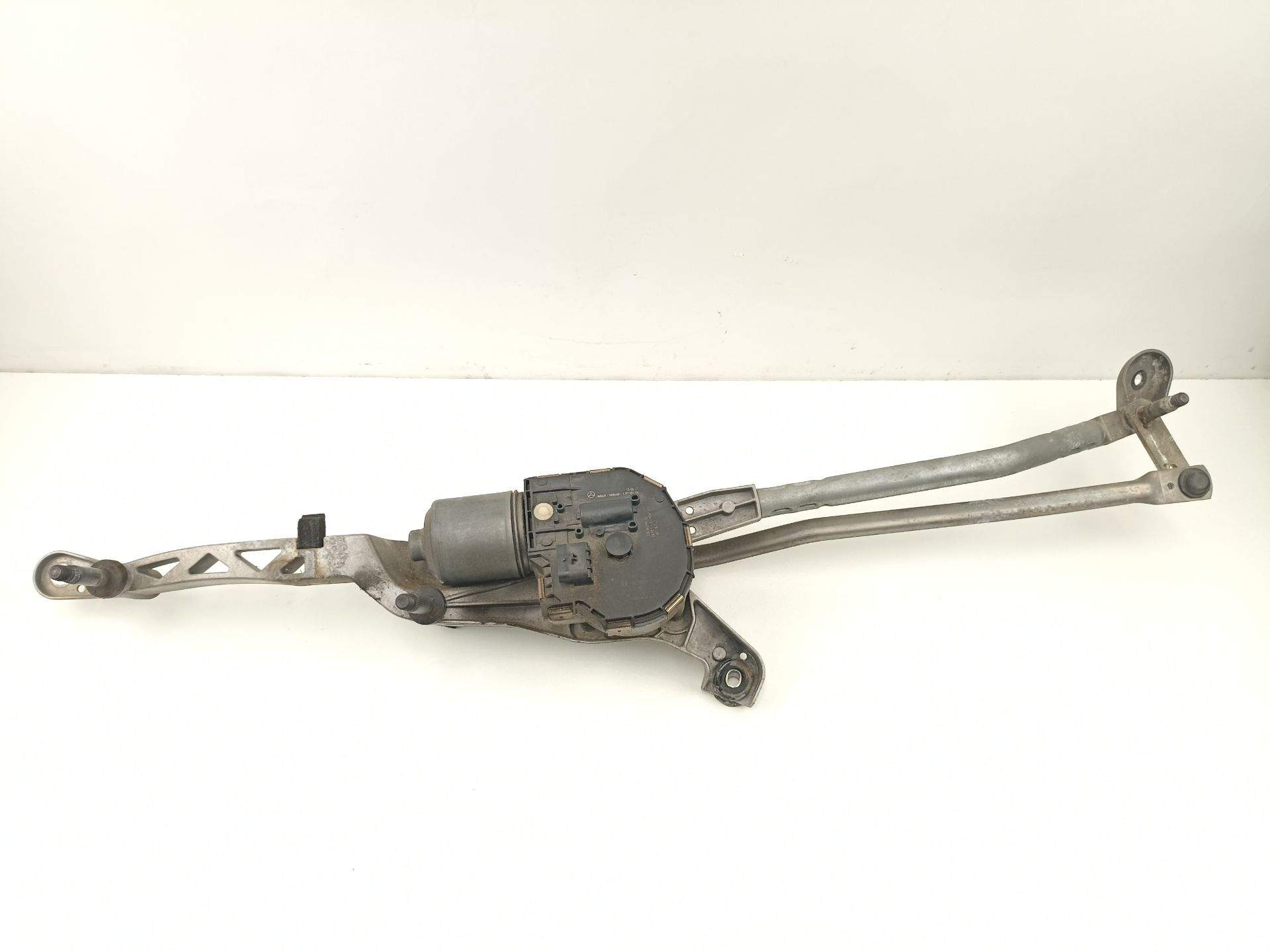 MOTOR LIMPIA DELANTERO MERCEDES-BENZ CLASE C (W204) BERLINA A2048201040 / 3397021336 A20482010403397021336