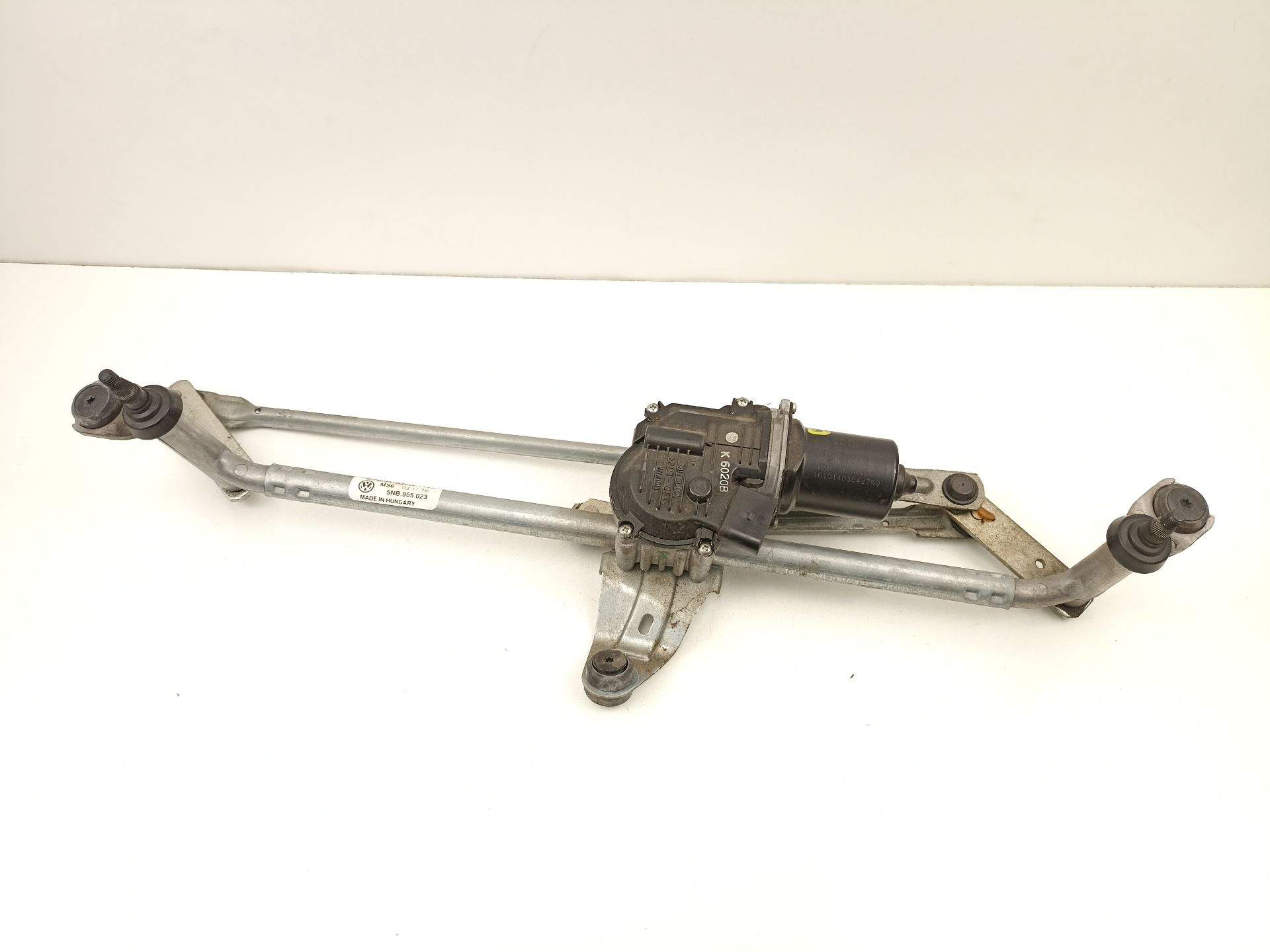 MOTOR LIMPIA DELANTERO VOLKSWAGEN TIGUAN (AD1, AX1) 5NB955023 / 5NB955119 / A2506113 5NB9550235NB955119A2506113
