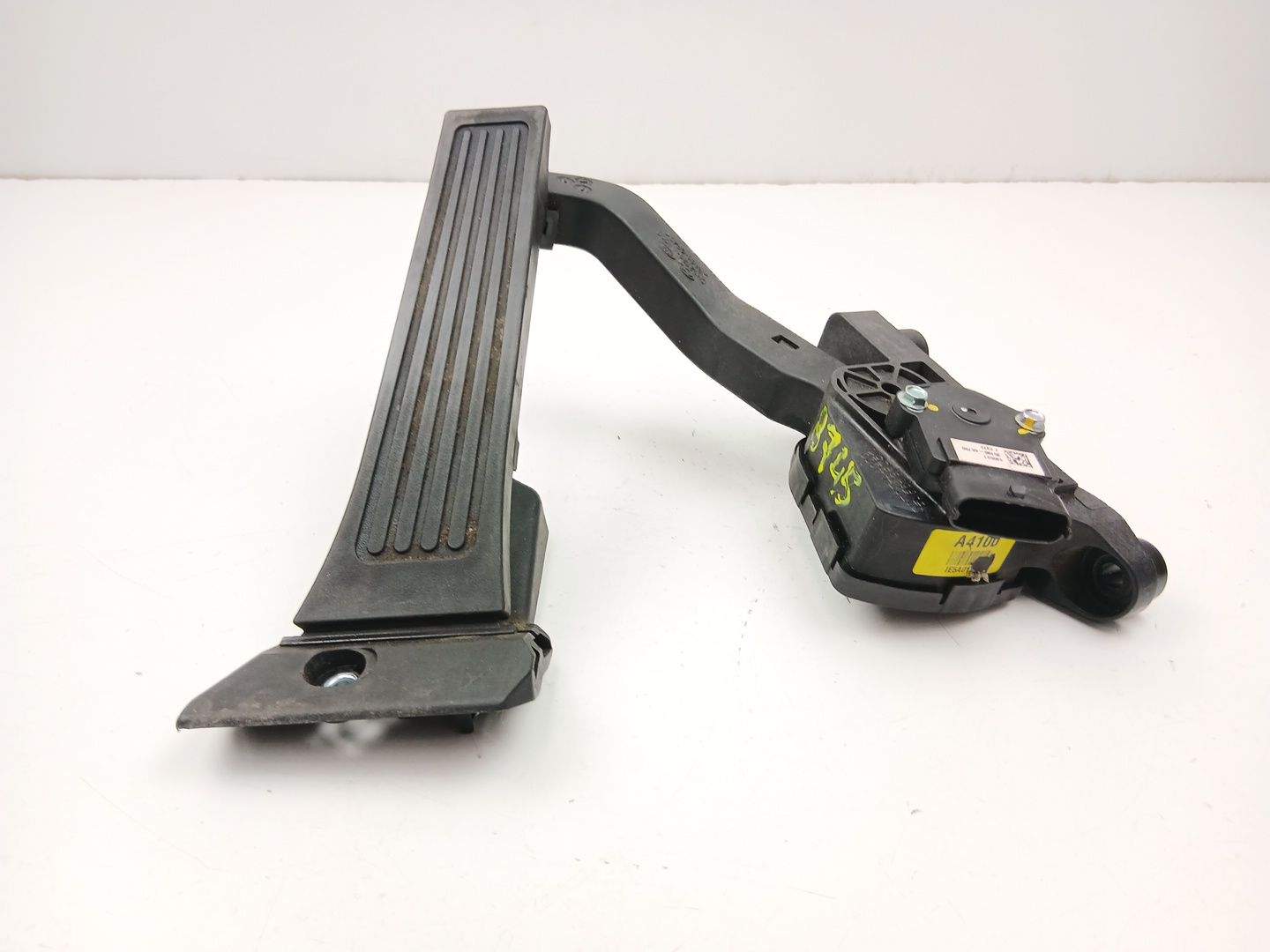 POTENCIOMETRO ACELERACION KIA CARENS IV 351904A700 351904A700 - Vista 3
