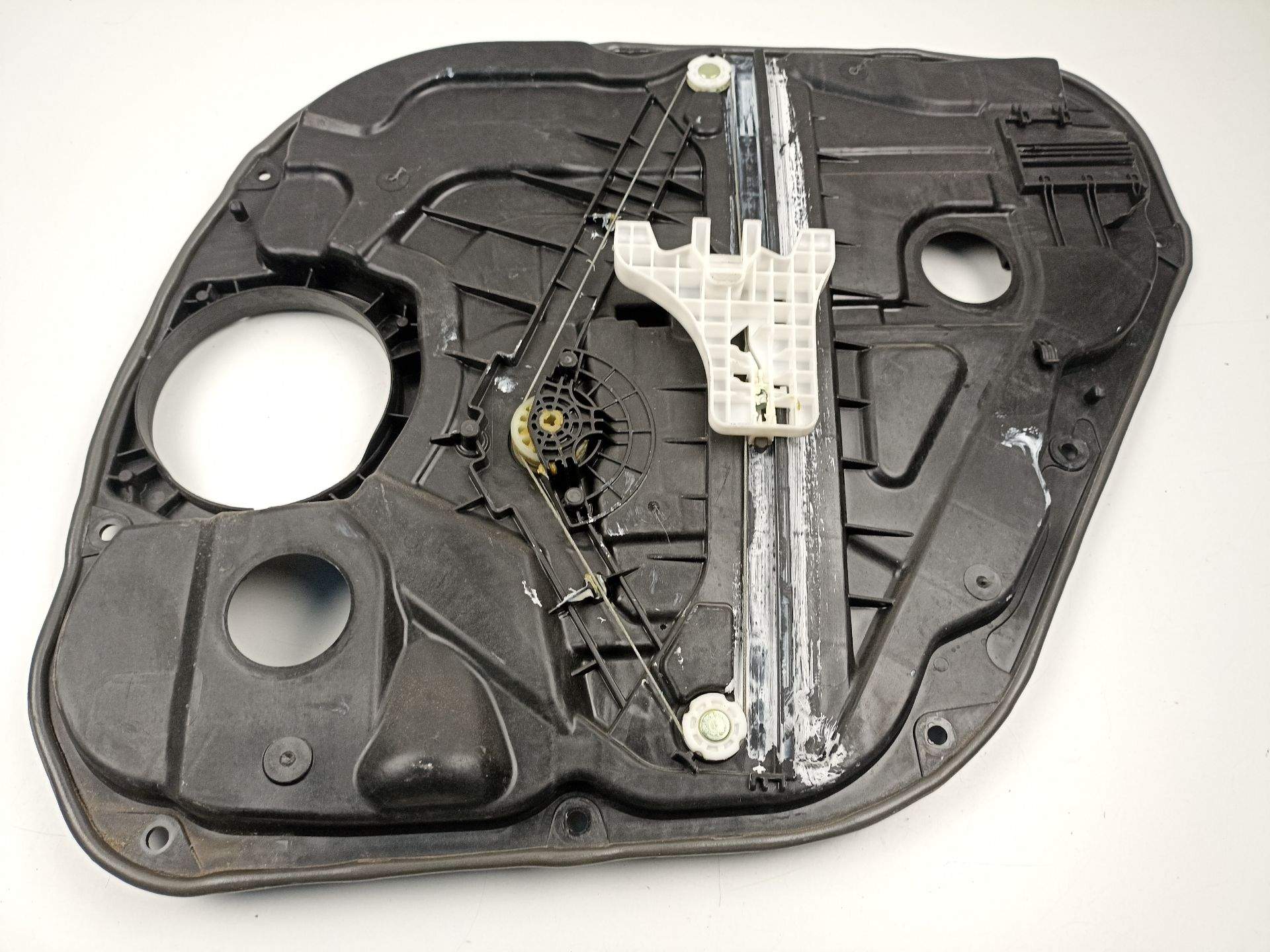 ELEVALUNAS TRASERO IZQUIERDO KIA CARENS IV 83450A4010 83450A4010