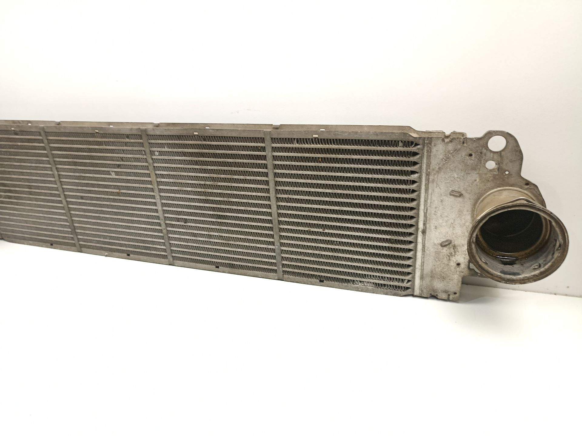 RADIADOR INTERCOOLER VOLKSWAGEN TRANSPORTER T5 Furgoneta (7HA, 7HH, 7EA, 7EH) 7H0145804B 7H0145804B - Vista 3