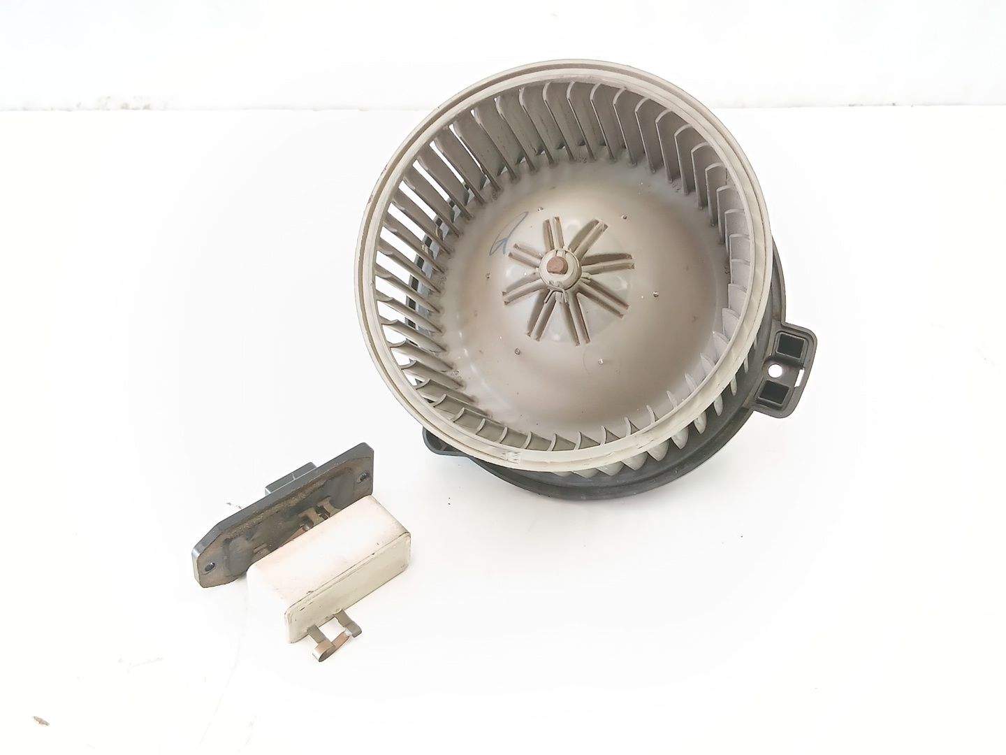 MOTOR CALEFACCION MITSUBISHI SPACE STAR Monospace (DG_A) MR270024 / MF0160700260 / 0130111191 MR270024MF01607002600130111191