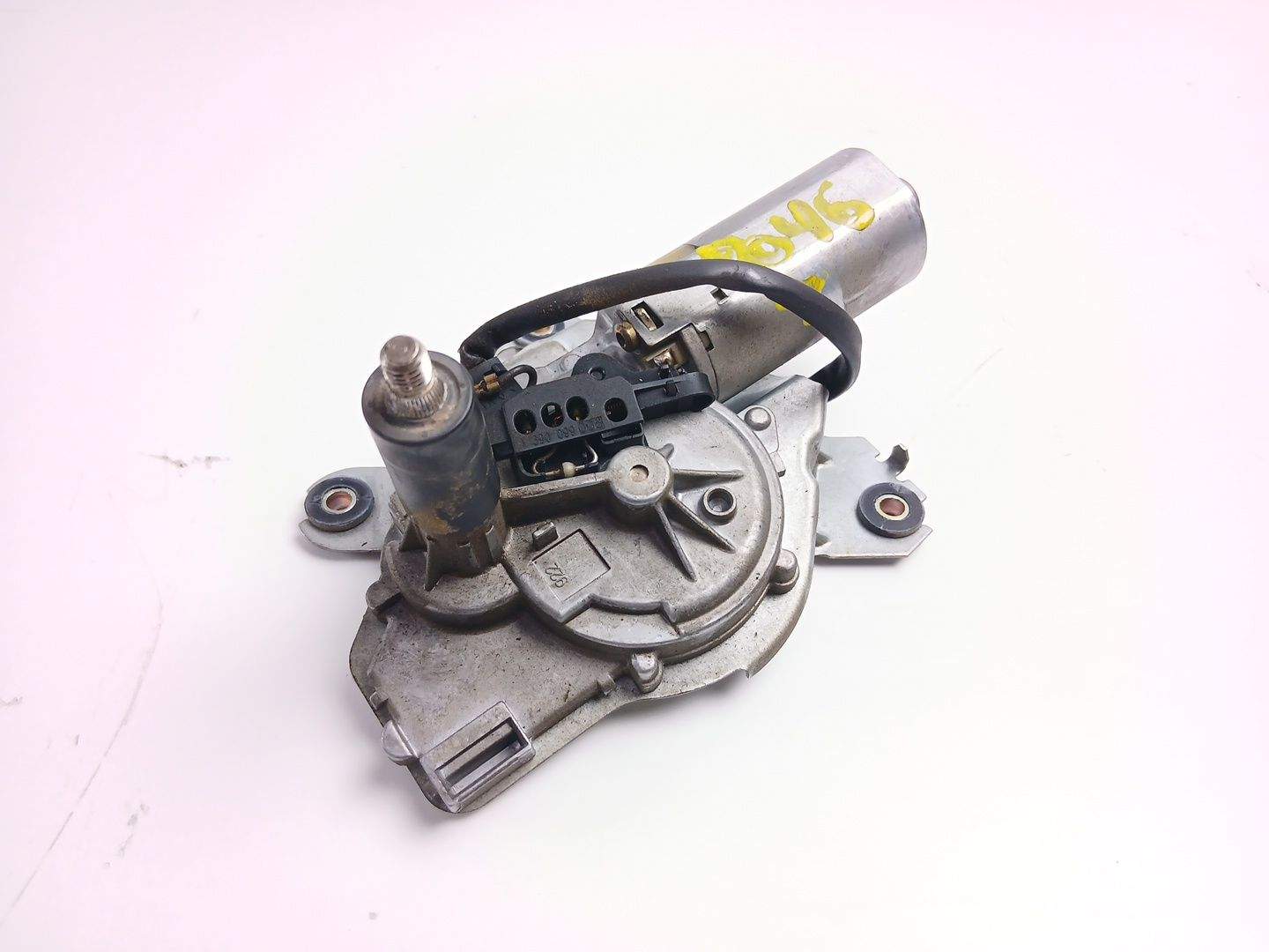 MOTOR LIMPIA TRASERO NISSAN TERRANO II (R20) 287000X000 / 0390201561 287000X0000390201561