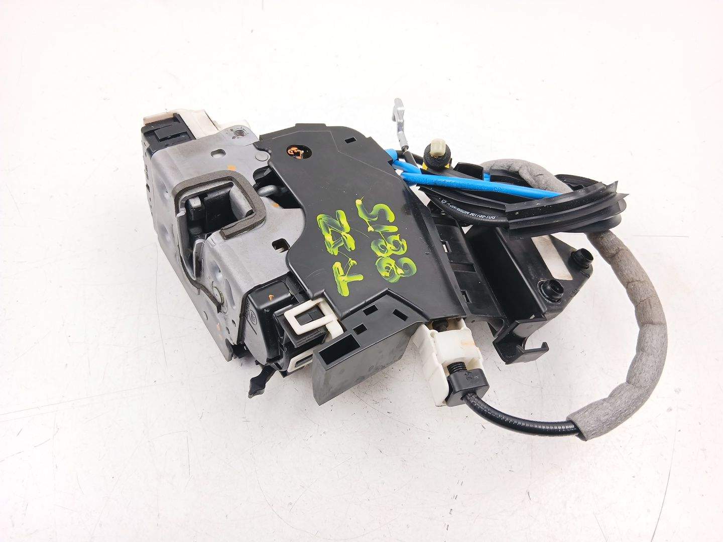 CERRADURA PUERTA TRASERA IZQUIERDA MERCEDES-BENZ CLASE C T-Model (S204) A0997300135 A0997300135
