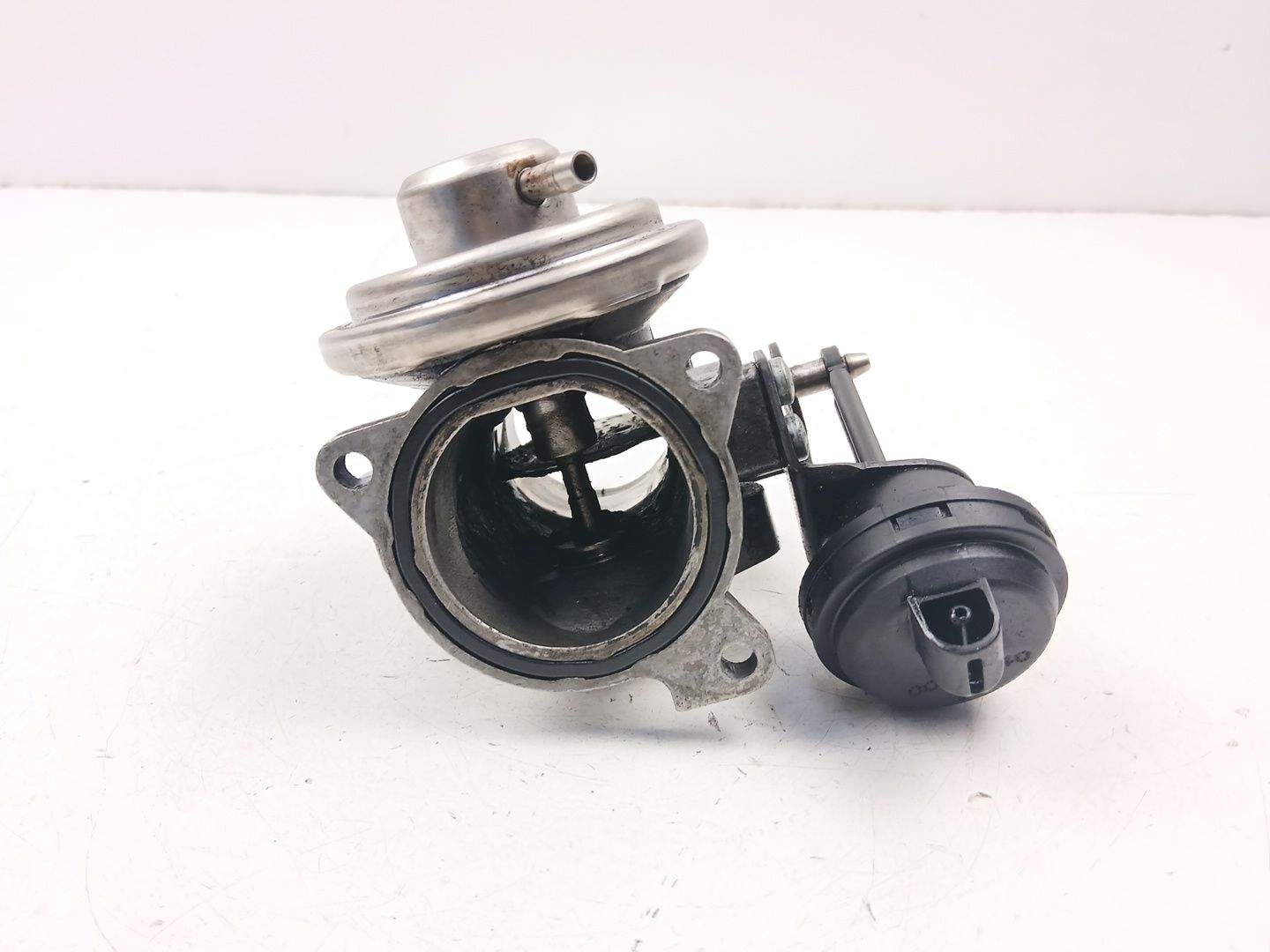 VALVULA EGR AUDI A3 (8L1) 038131501E / 038129637 038131501E038129637 - Vista 3