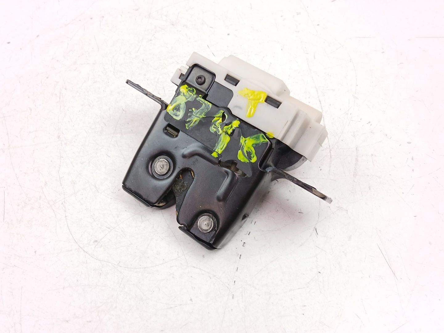 CERRADURA MALETERO / PORTON RENAULT MEGANE II Sedán (LM0/1_) 8200076240 8200076240