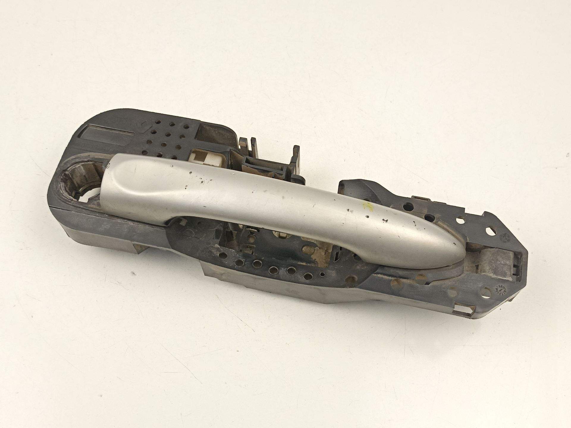 MANILLA DELANTERA IZQUIERDA RENAULT MEGANE III Grandtour (KZ0/1) 806070032R 806070032R
