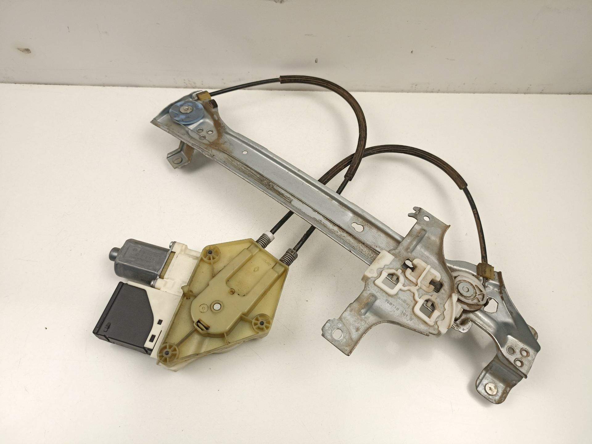ELEVALUNAS TRASERO IZQUIERDO RENAULT MEGANE III Grandtour (KZ0/1) 827310185R / 827210008R 827310185R827210008R