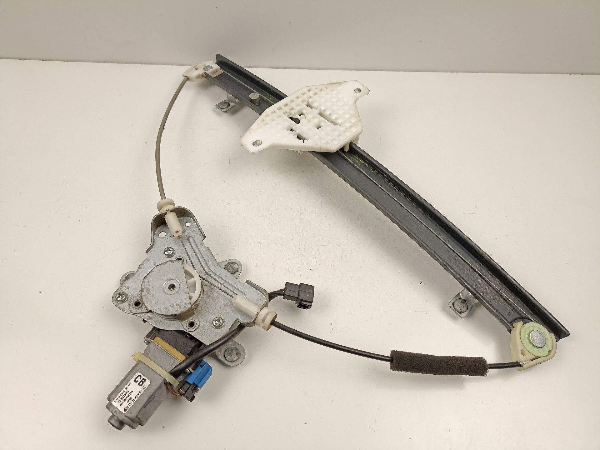 ELEVALUNAS TRASERO DERECHO CHEVROLET CAPTIVA (C100, C140) 25937970 25937970