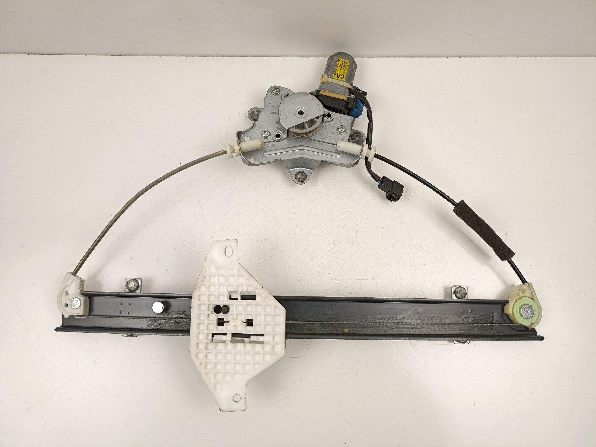 ELEVALUNAS TRASERO IZQUIERDO CHEVROLET CAPTIVA (C100, C140) 25937971 25937971 - Vista 2