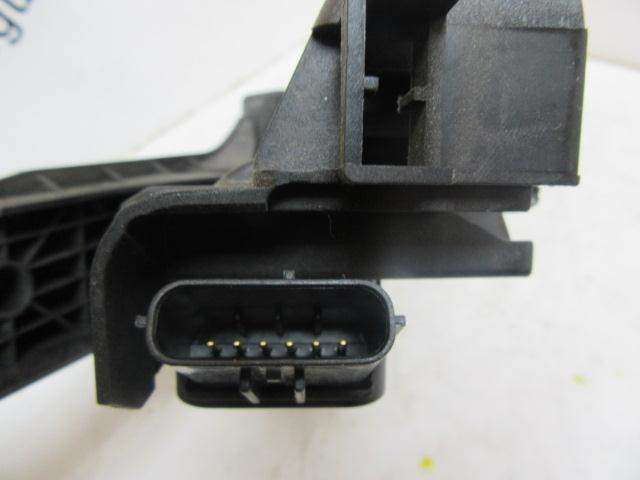 POTENCIOMETRO ACELERACION VOLKSWAGEN PASSAT 1K1723503AP 1K1723503AP - Vista 3