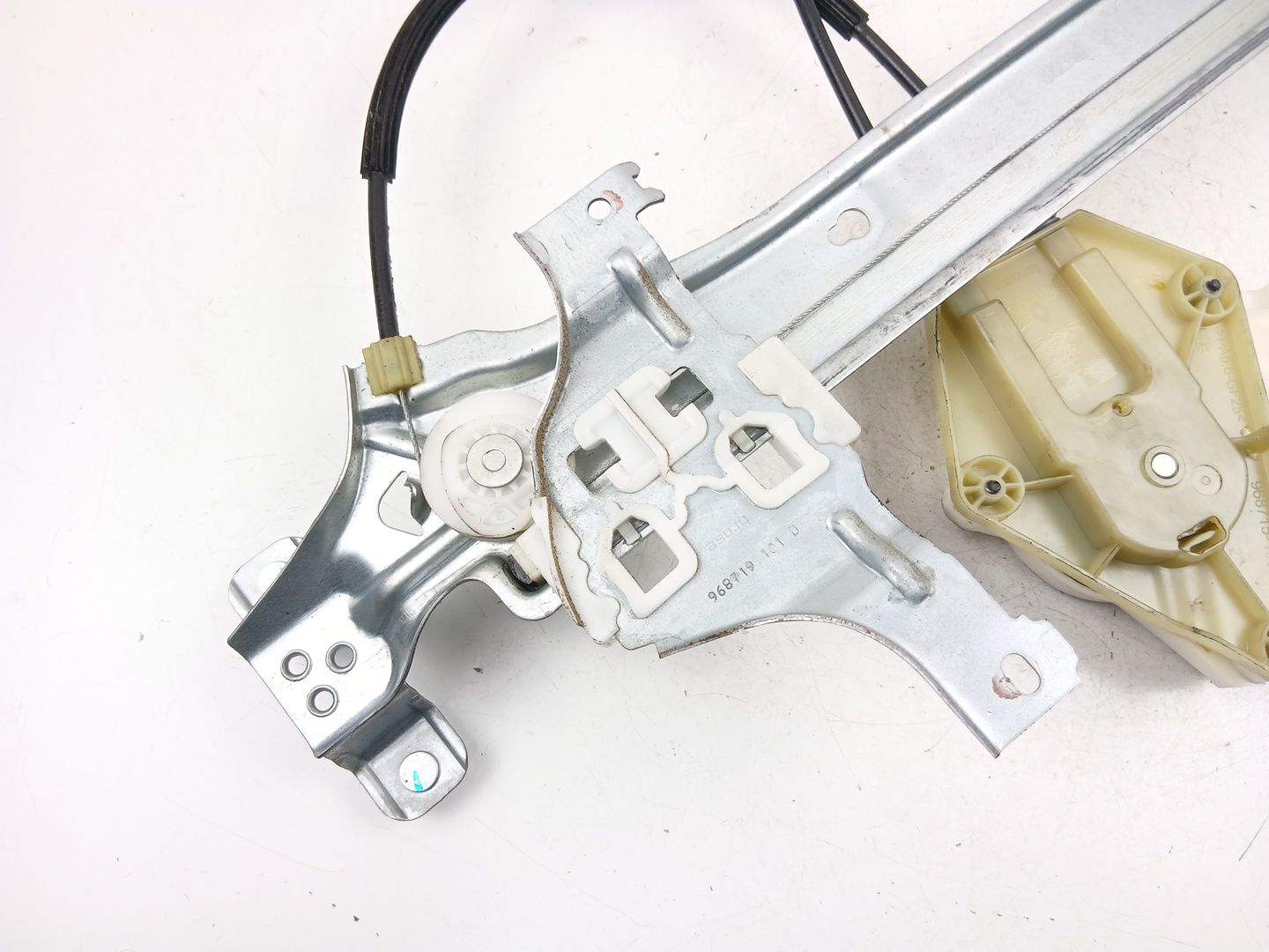 ELEVALUNAS TRASERO DERECHO RENAULT MEGANE III Hatchback (BZ0/1_, B3_) 827200003R / 827306548R 827200003R827306548R - Vista 3
