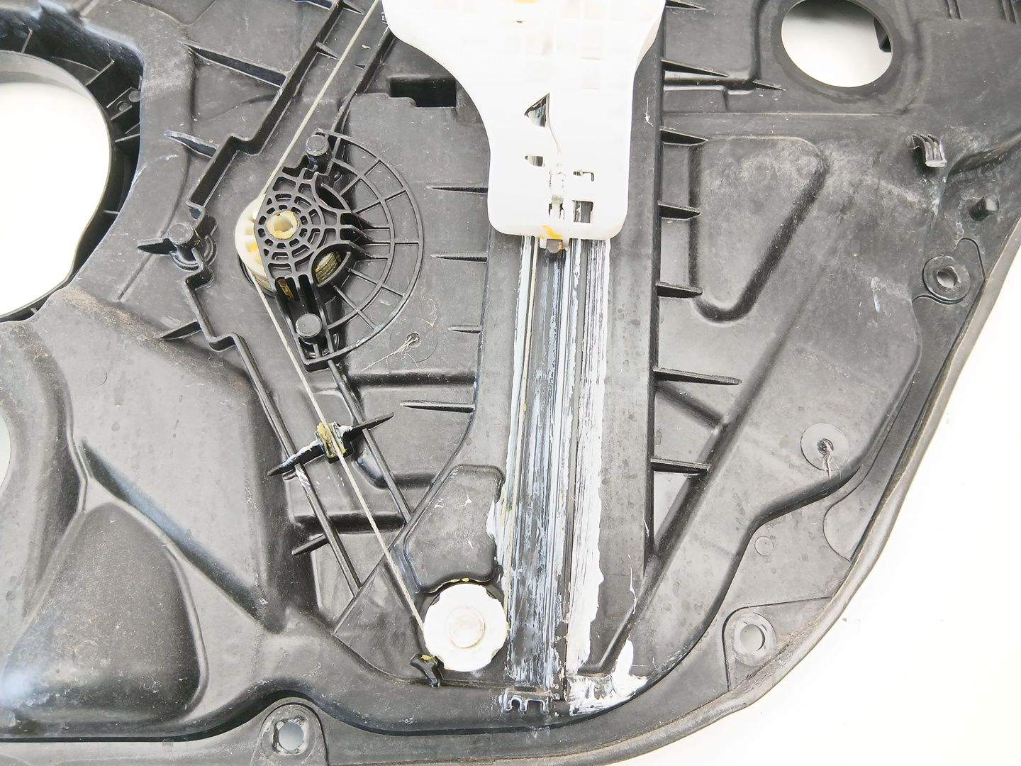 ELEVALUNAS TRASERO IZQUIERDO KIA CARENS IV 83470A4050 83470A4050 - Vista 3