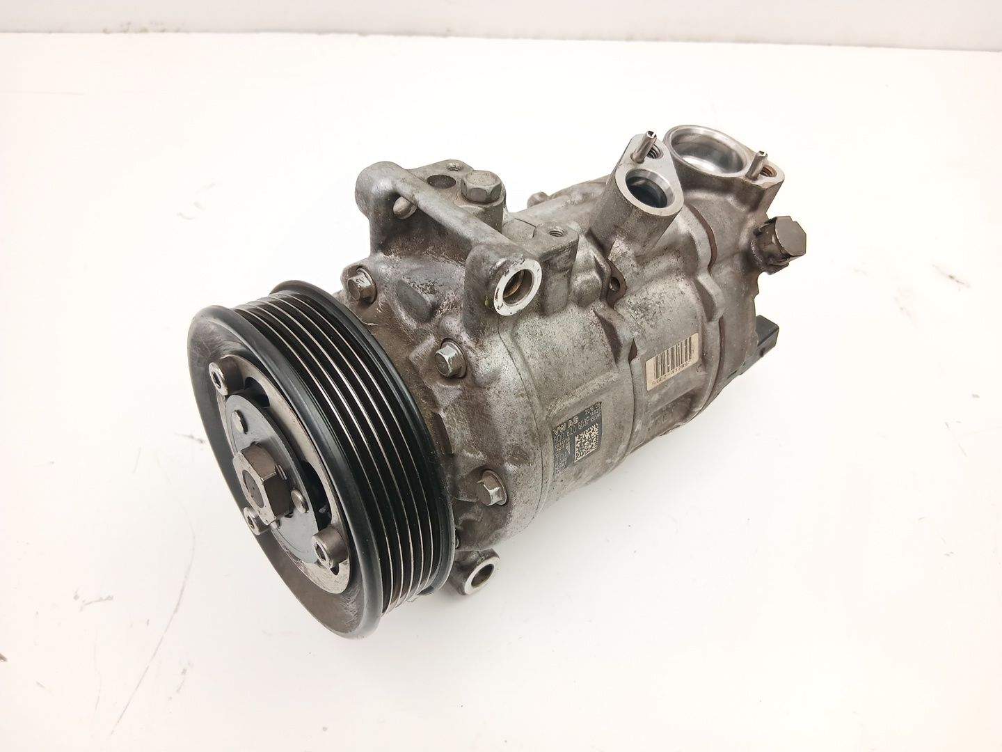COMPRESOR AIRE ACONDICIONADO VOLKSWAGEN TRANSPORTER T6 Furgoneta (SGA, SGH, SHA, SHH) 5Q0820803F 5Q0820803F