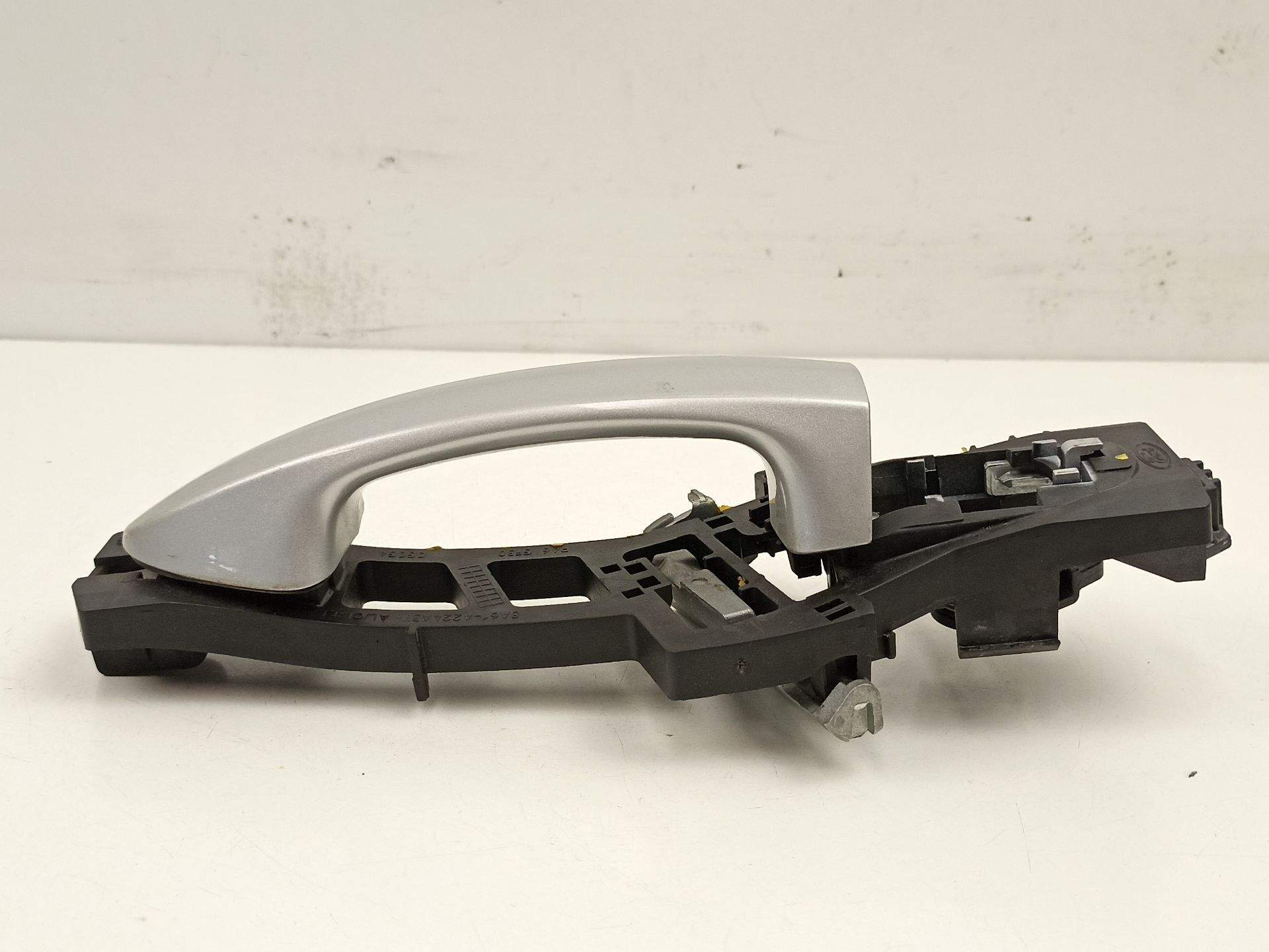 MANILLA DELANTERA IZQUIERDA FORD FIESTA VI (CB1, CCN) 8A61A224A37AN 8A61A224A37AN - Vista 3
