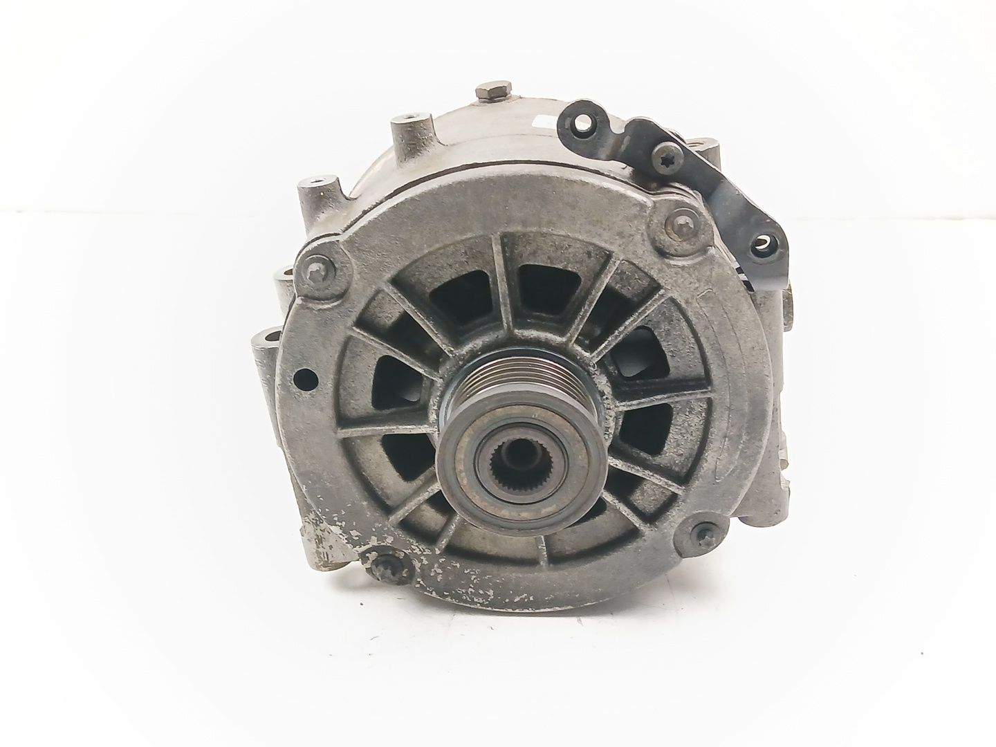 ALTERNADOR MERCEDES-BENZ CLASE M (W163) A0001501750 A0001501750 - Vista 3