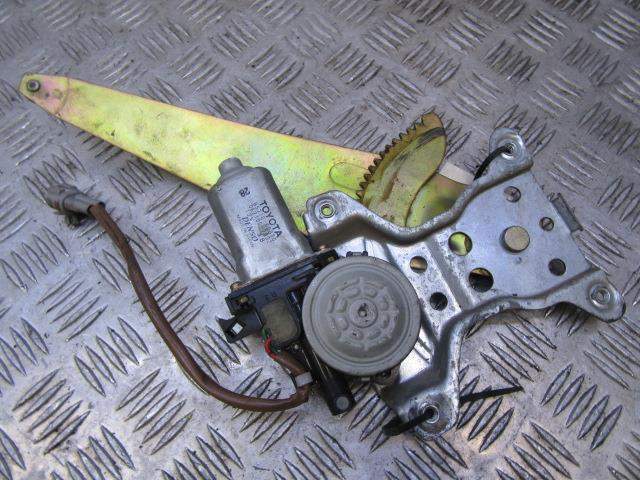 ELEVALUNAS TRASERO IZQUIERDO TOYOTA Land Cruiser (J9) 8571060070 8571060070
