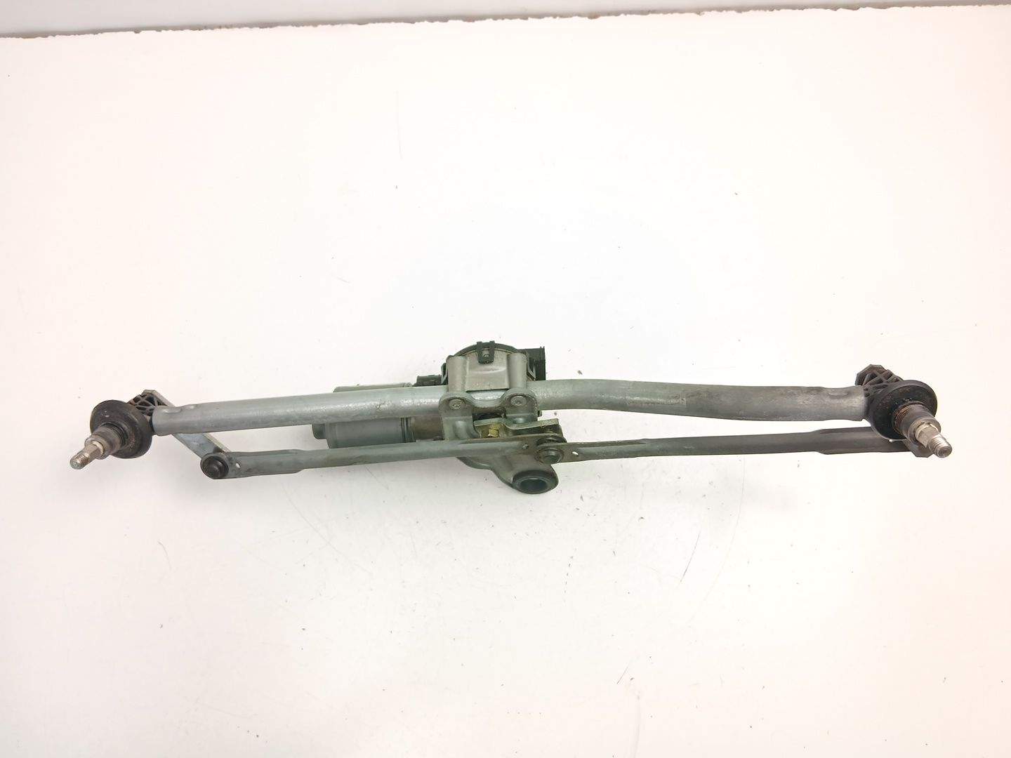 MOTOR LIMPIA DELANTERO BMW 3 (E46) 67636914577 / 0390241712 676369145770390241712 - Vista 2